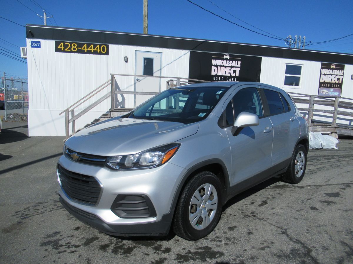 2017 Chevrolet Trax LS CLEAN CARFAX!!! Comes with a set of tires
