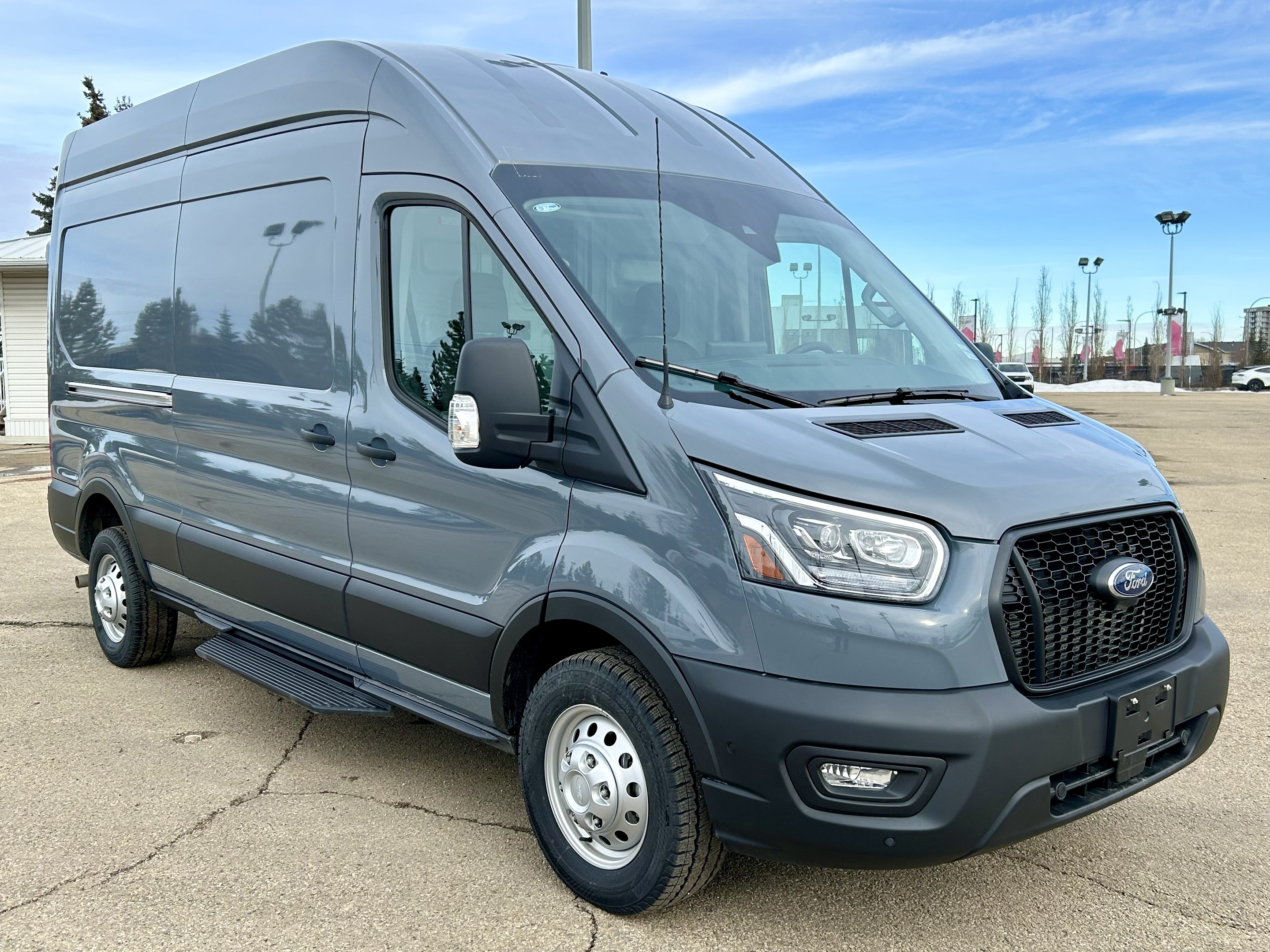 2023 Ford Transit Cargo Van T250 - HIGH ROOF - RWD