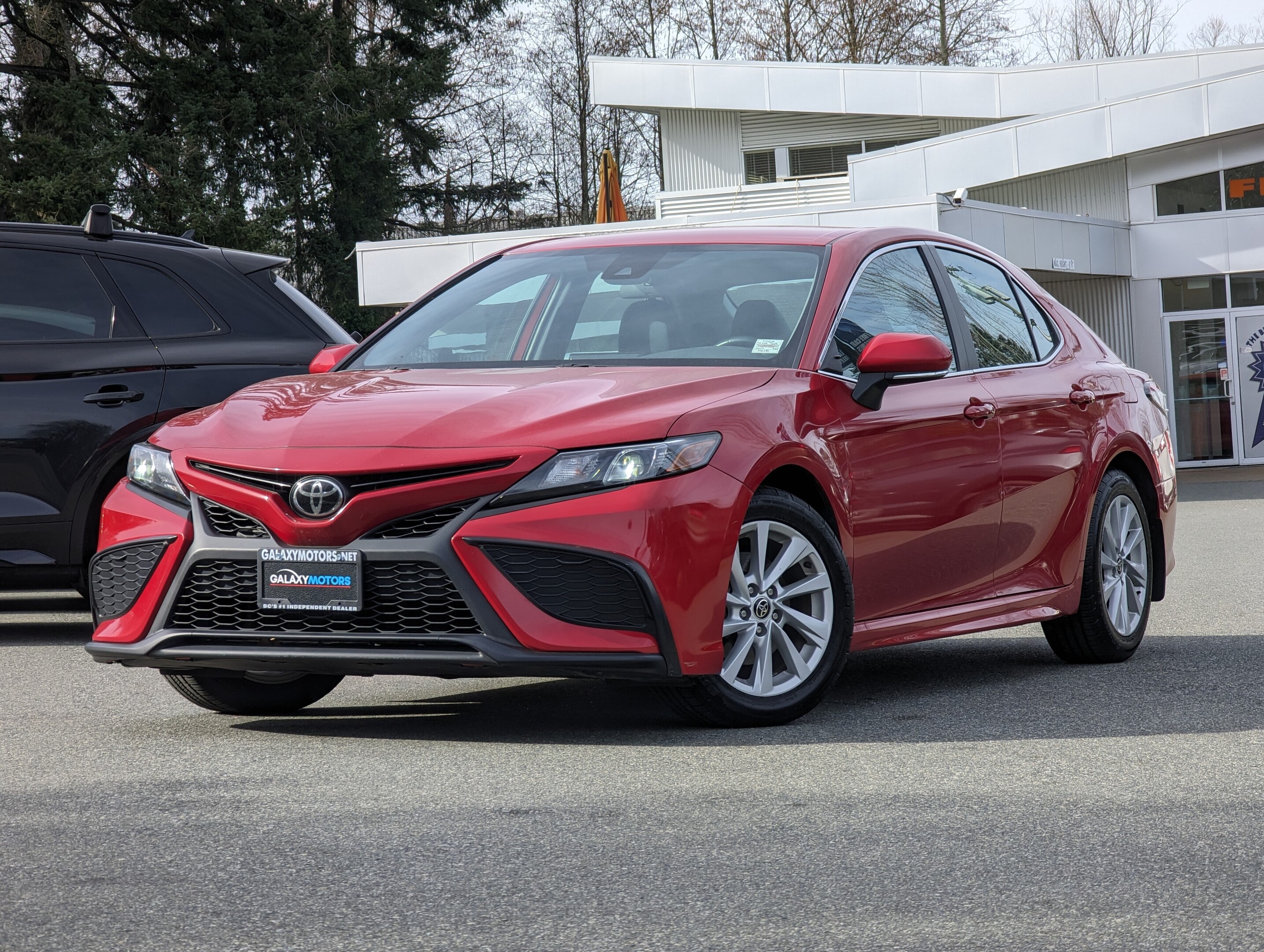 2022 Toyota Camry SE - No Accidents, Heated Seats