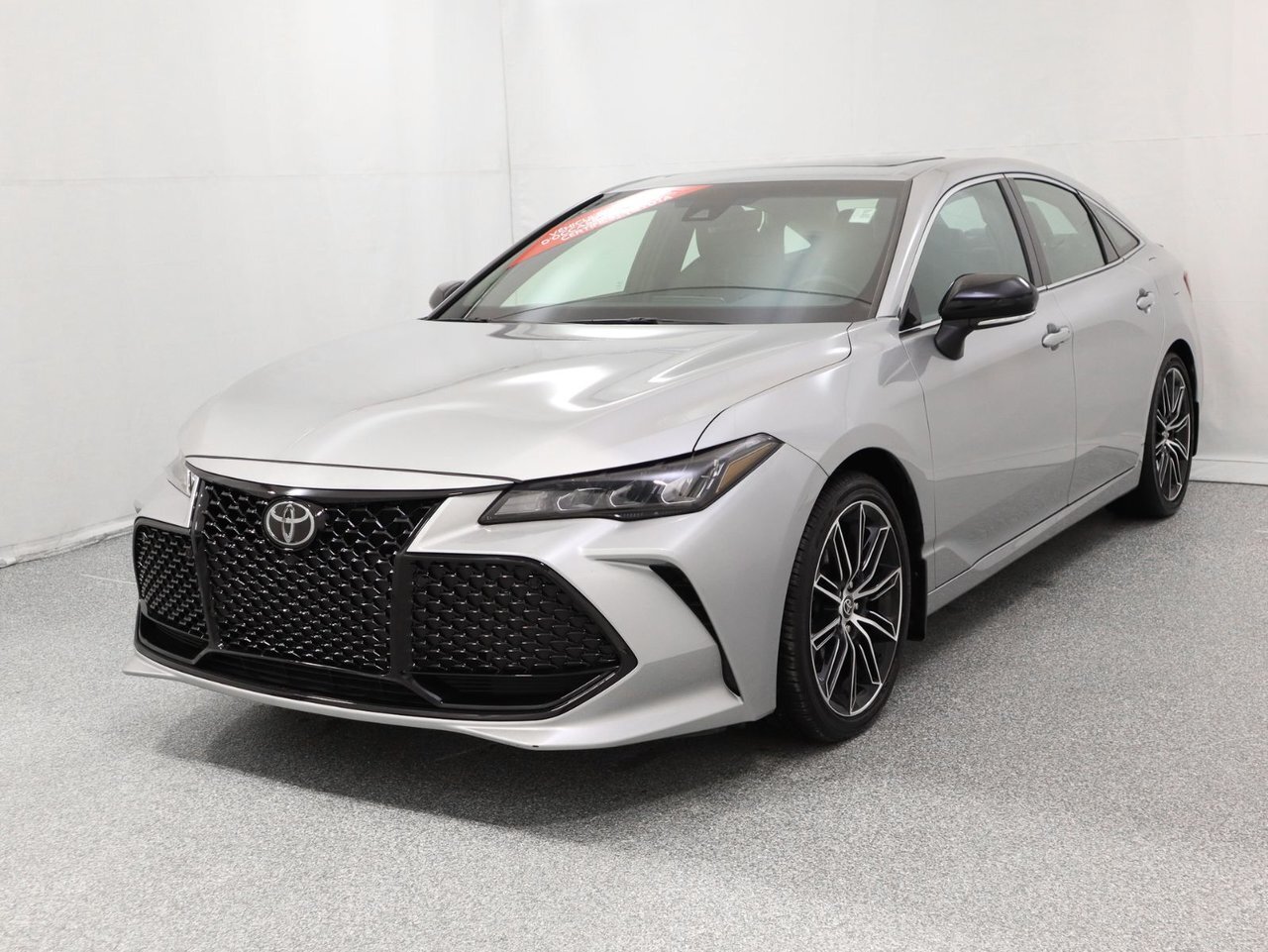 2021 Toyota Avalon XSE V6, LEATHER, HEATED SEATS AND STEERING WHEEL, 