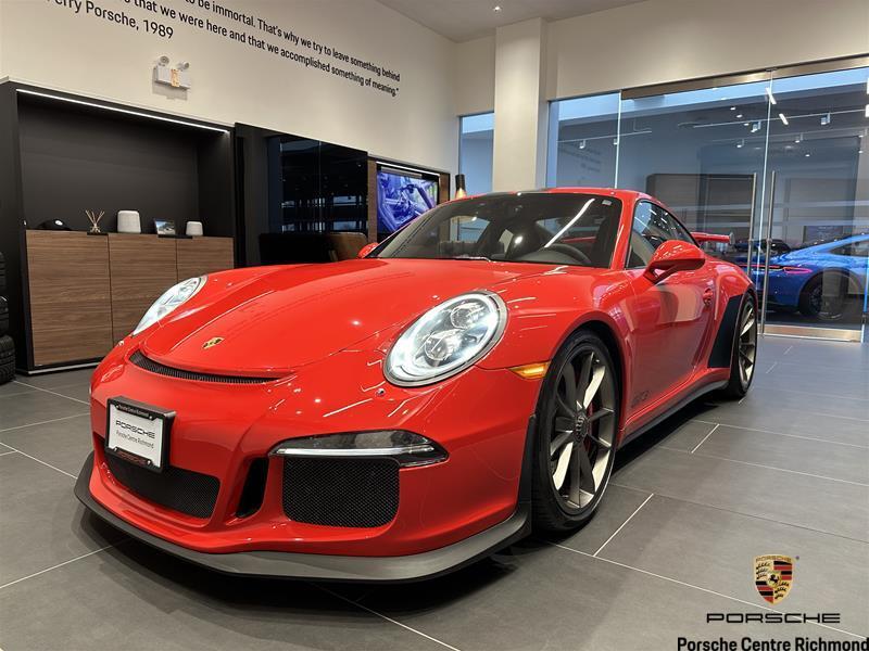 2014 Porsche 911 GT3 / No Claims / Carbon Interior Pkg