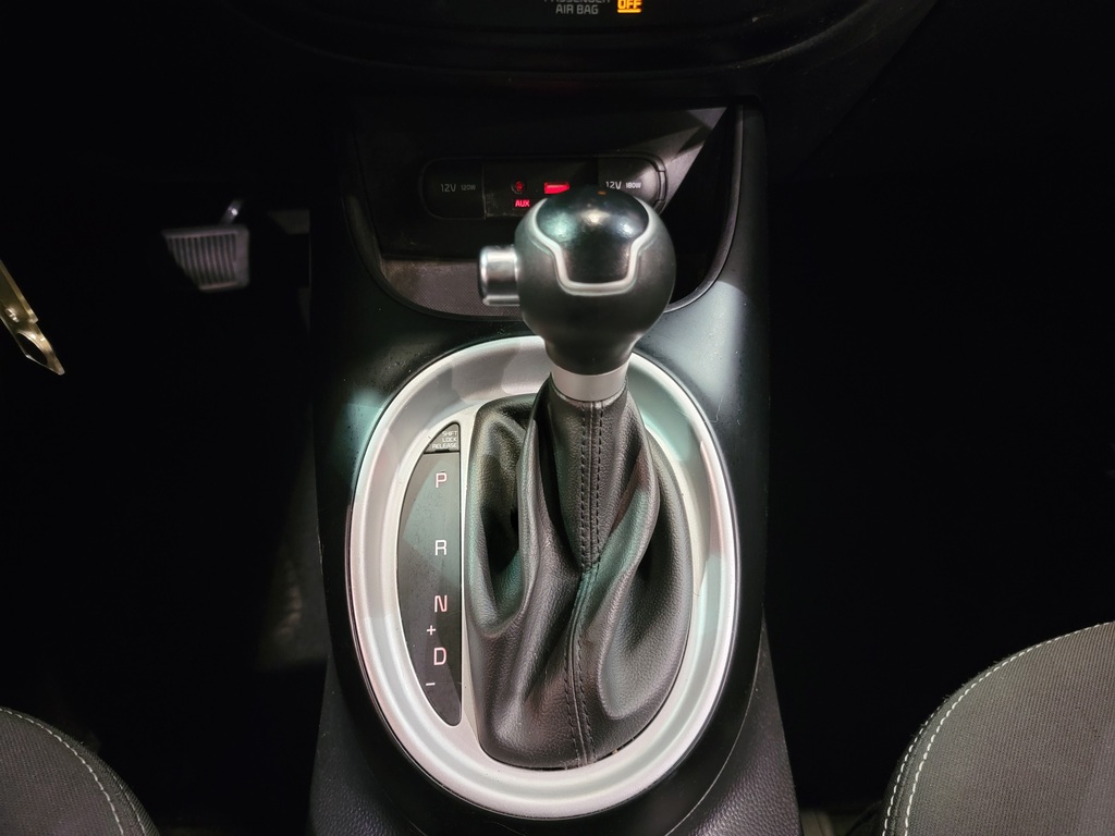 Kia Soul 2018 Air conditioner, Electric mirrors, Electric windows, Electric lock, Bluetooth, , Steering wheel radio controls