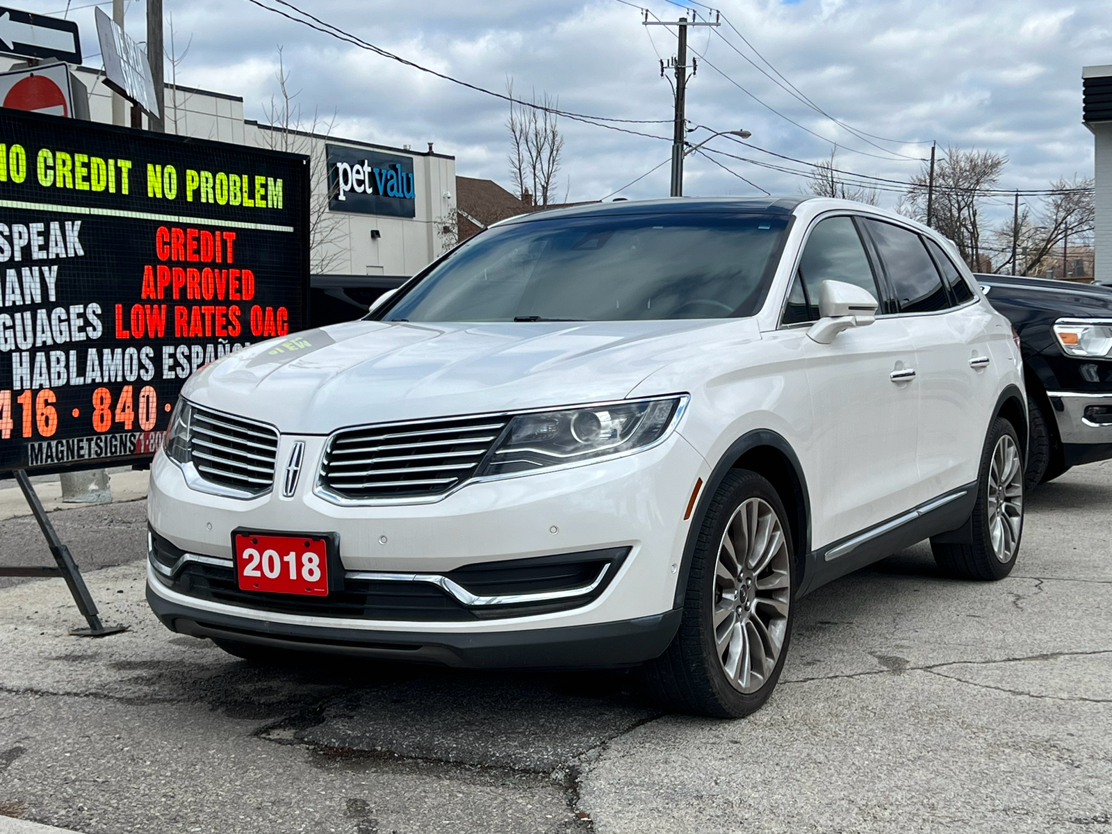2018 Lincoln MKX Reserve - Excellent Condition - No Accidents - One