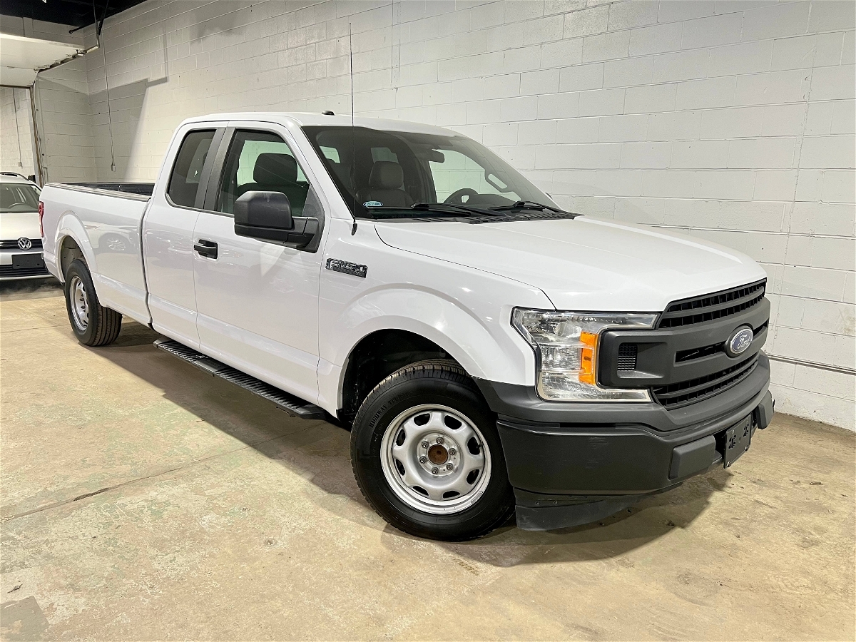2018 Ford F-150 8FT LONG BOX! ONE OWNER! SUPERCAB! BACK UP CAMERA!