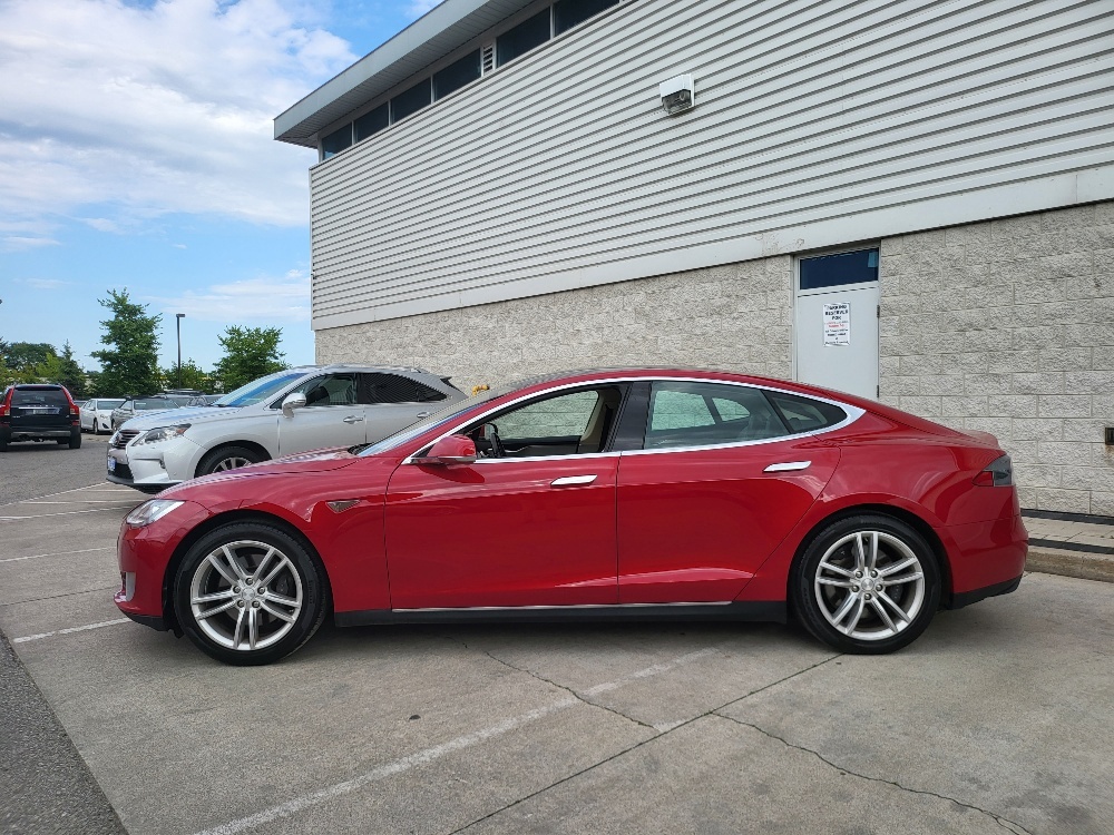 2013 Tesla Model S S 60 **7 PASSENGER-LEATHER-NAVI-AS IS SPECIAL**