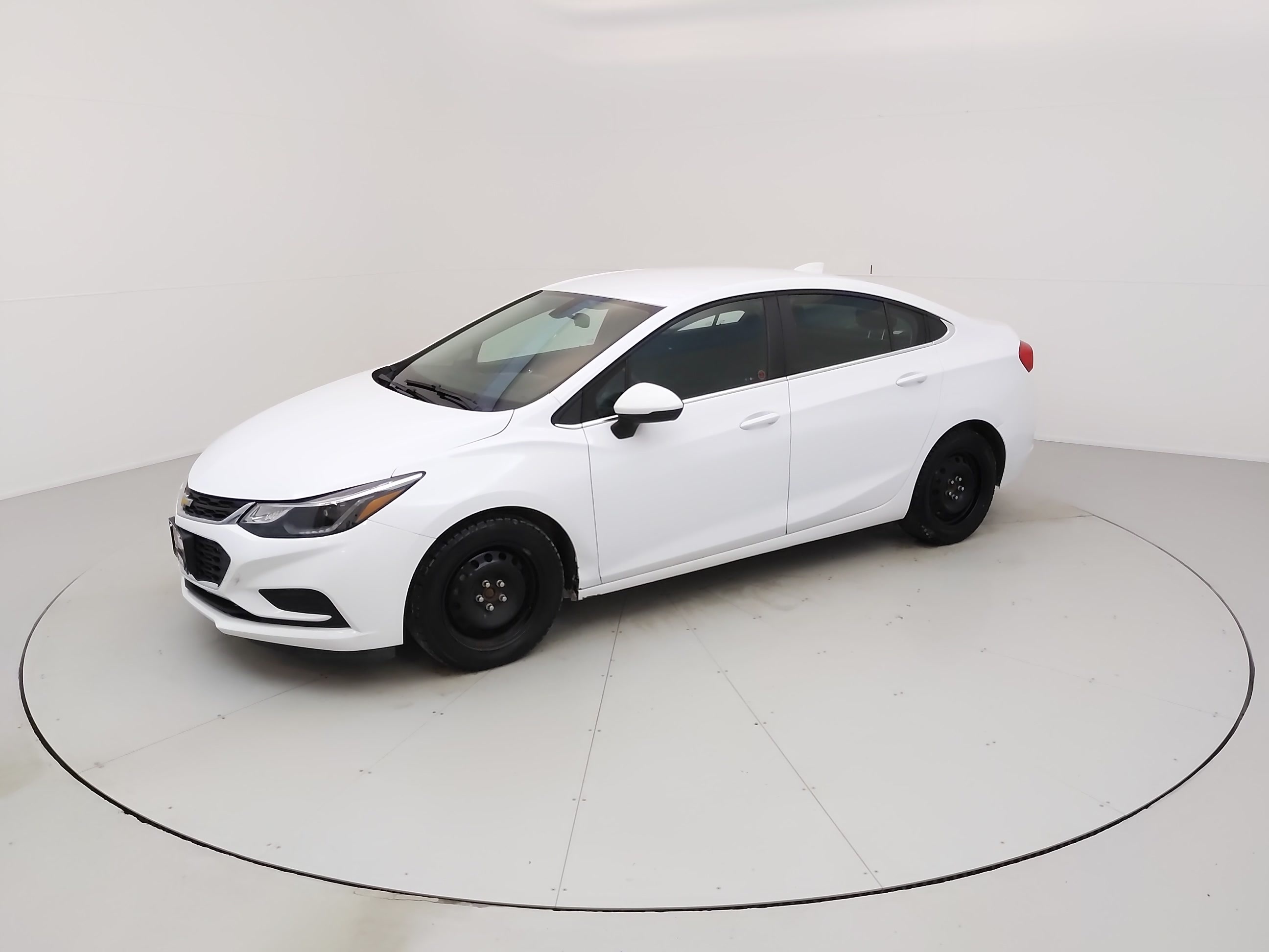 2018 Chevrolet Cruze 4dr Sdn 1.4L LT  SAFETIED !! as is for body !!