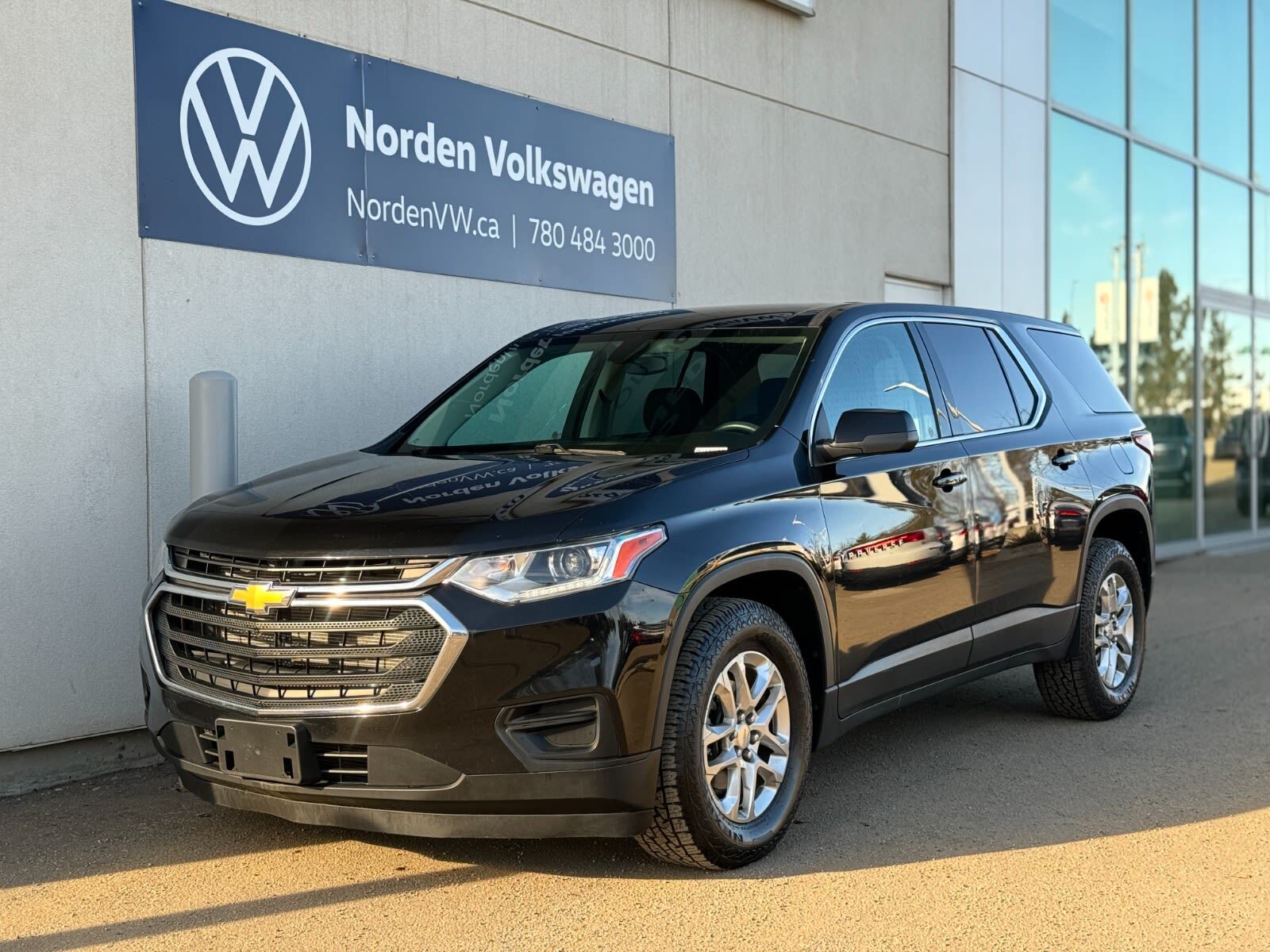 2021 Chevrolet Traverse LS AWD | HTD SEATS | BLUETOOTH | BACKUP CAM | LOW 