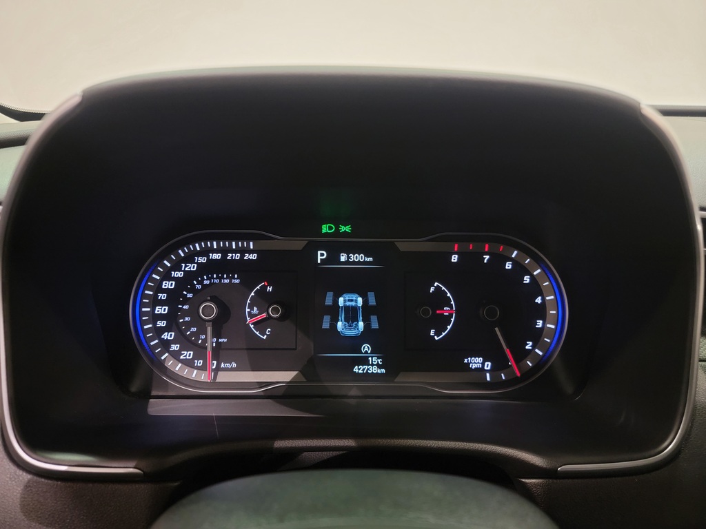 Hyundai Tucson 2022 Climatisation, Mirroirs électriques, Vitres électriques, Régulateur de vitesse, Sièges chauffants, Verrouillage électrique, Bluetooth, Prise auxiliaire 12 volts, caméra-rétroviseur, Volant chauffant, Commandes de la radio au volant
