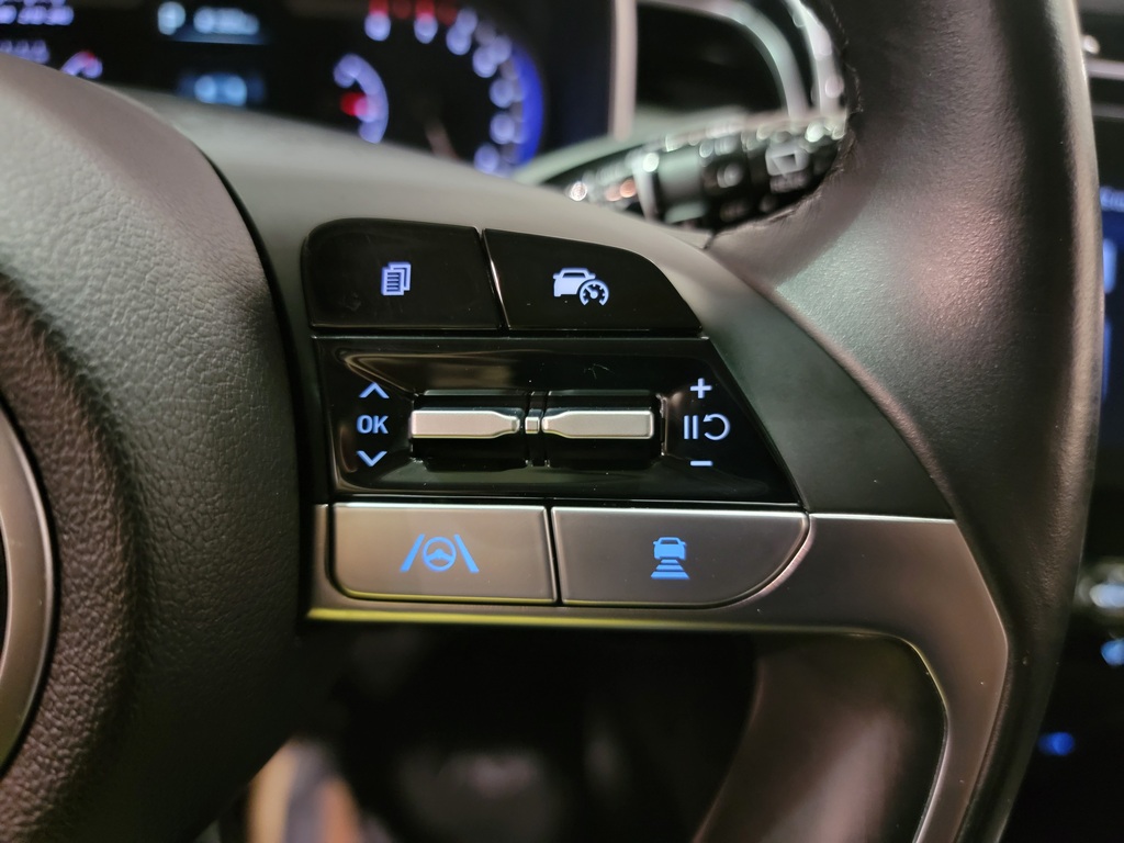 Hyundai Tucson 2022 Air conditioner, Electric mirrors, Electric windows, Speed regulator, Heated seats, Electric lock, Bluetooth, , rear-view camera, Heated steering wheel, Steering wheel radio controls