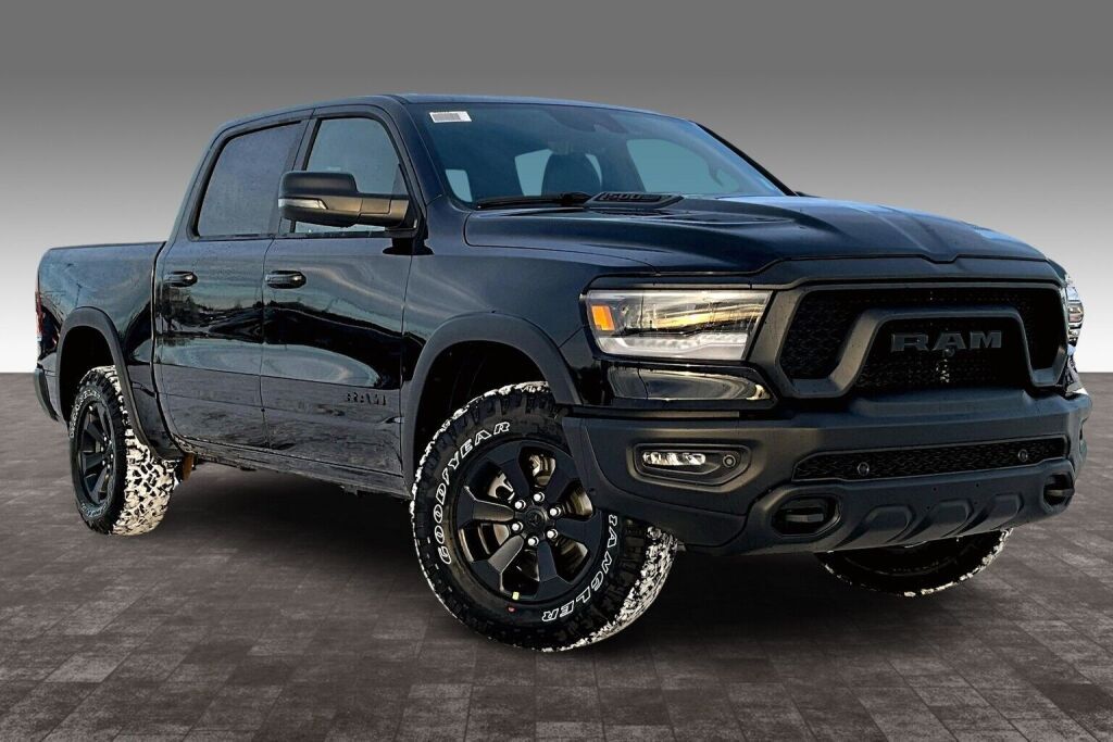 2024 Ram 1500 4WD CREWCAB REBEL