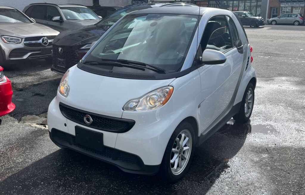 2015 smart fortwo 2dr Cpe [LOW KM/BC LOCAL CAR/NAVI/LEATHER/KEYLESS 