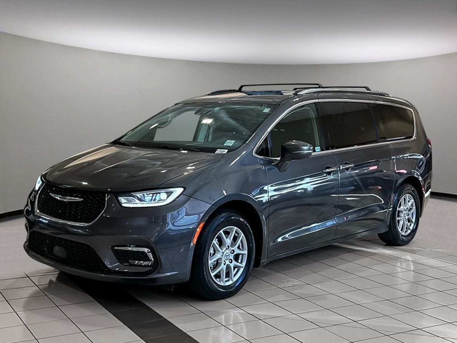 2021 Chrysler Pacifica Touring-L - NO ACCIDENTS / NO FEES