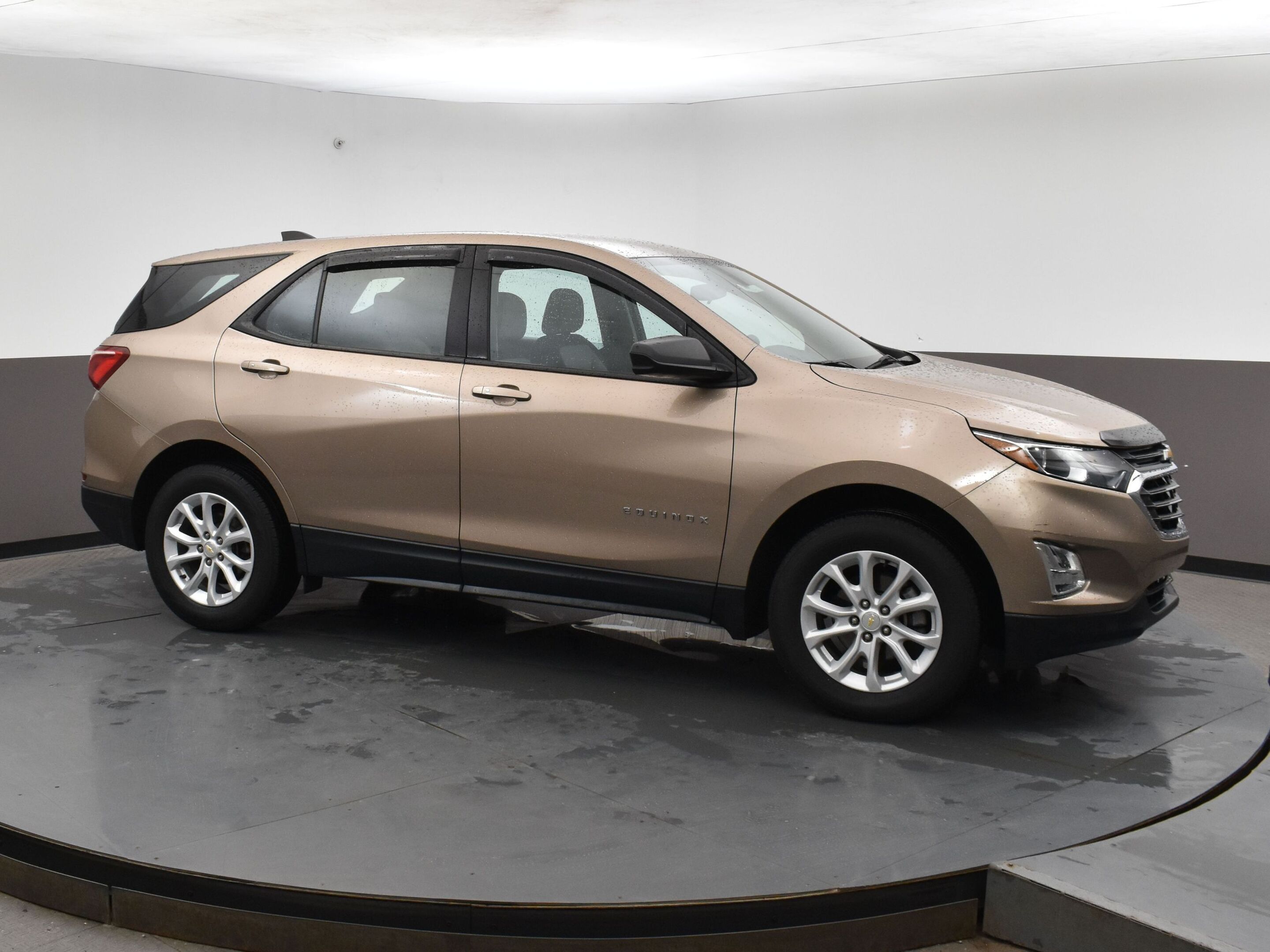 2019 Chevrolet Equinox LS AWD Low KM's with Alloy Wheels, Back Up Camera,