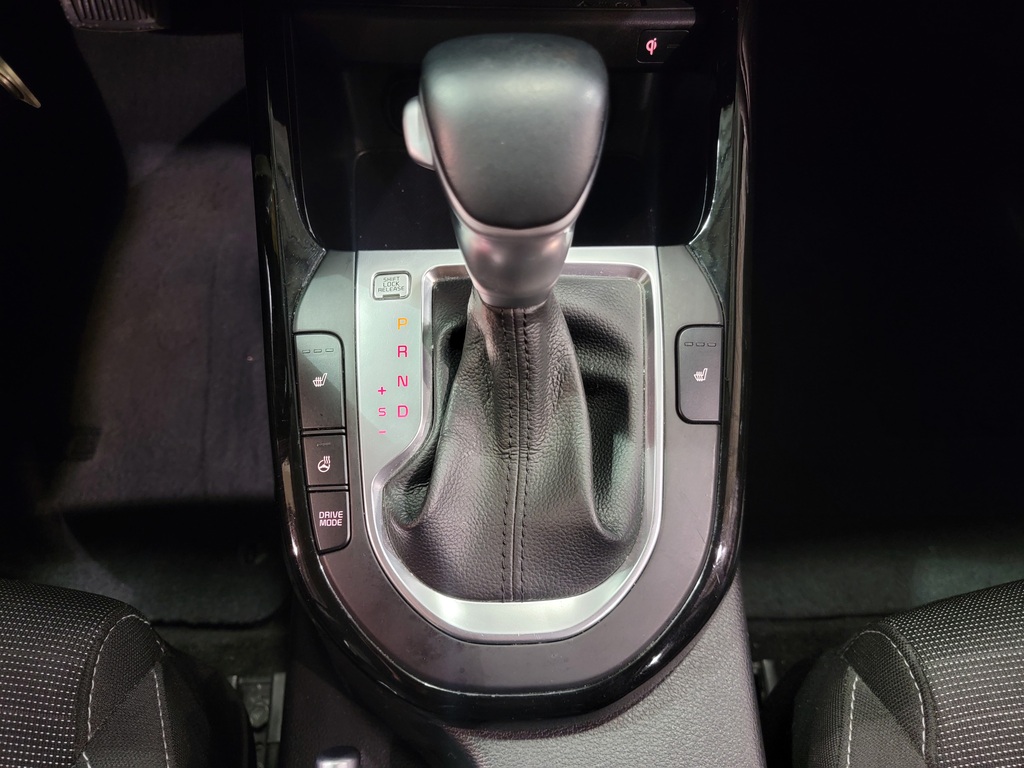 Kia Forte 2020 Air conditioner, Electric mirrors, Electric windows, Heated seats, Electric lock, Speed regulator, Bluetooth, , rear-view camera, Heated steering wheel, Steering wheel radio controls