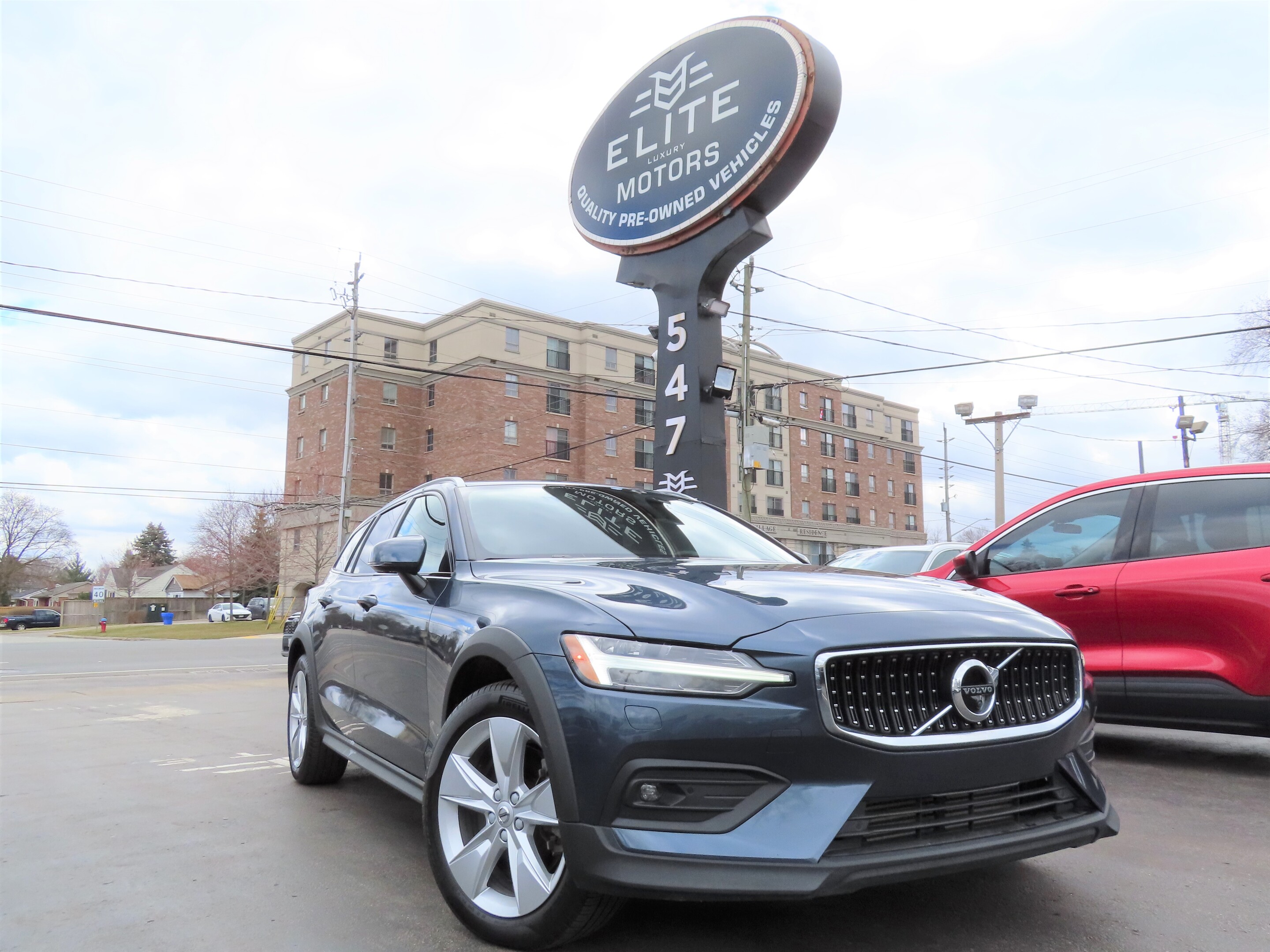 2020 Volvo V60 Cross Country T5 AWD - NAVI - LEATHER - BACK-UP-CAM - 29KMS !!!
