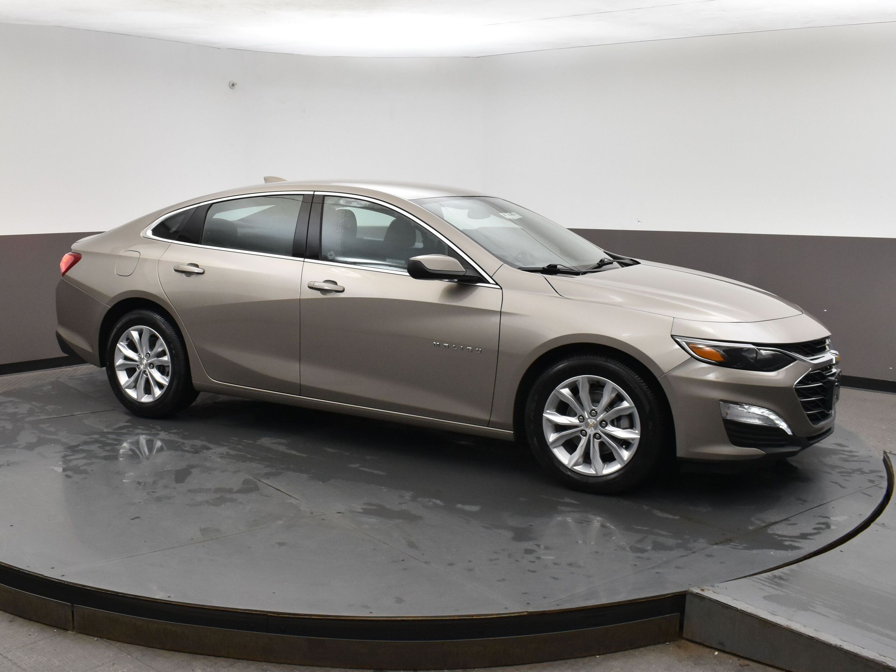 2022 Chevrolet Malibu LT with ALLOY WHEELS, FACTORY REMOTE START, HEATED
