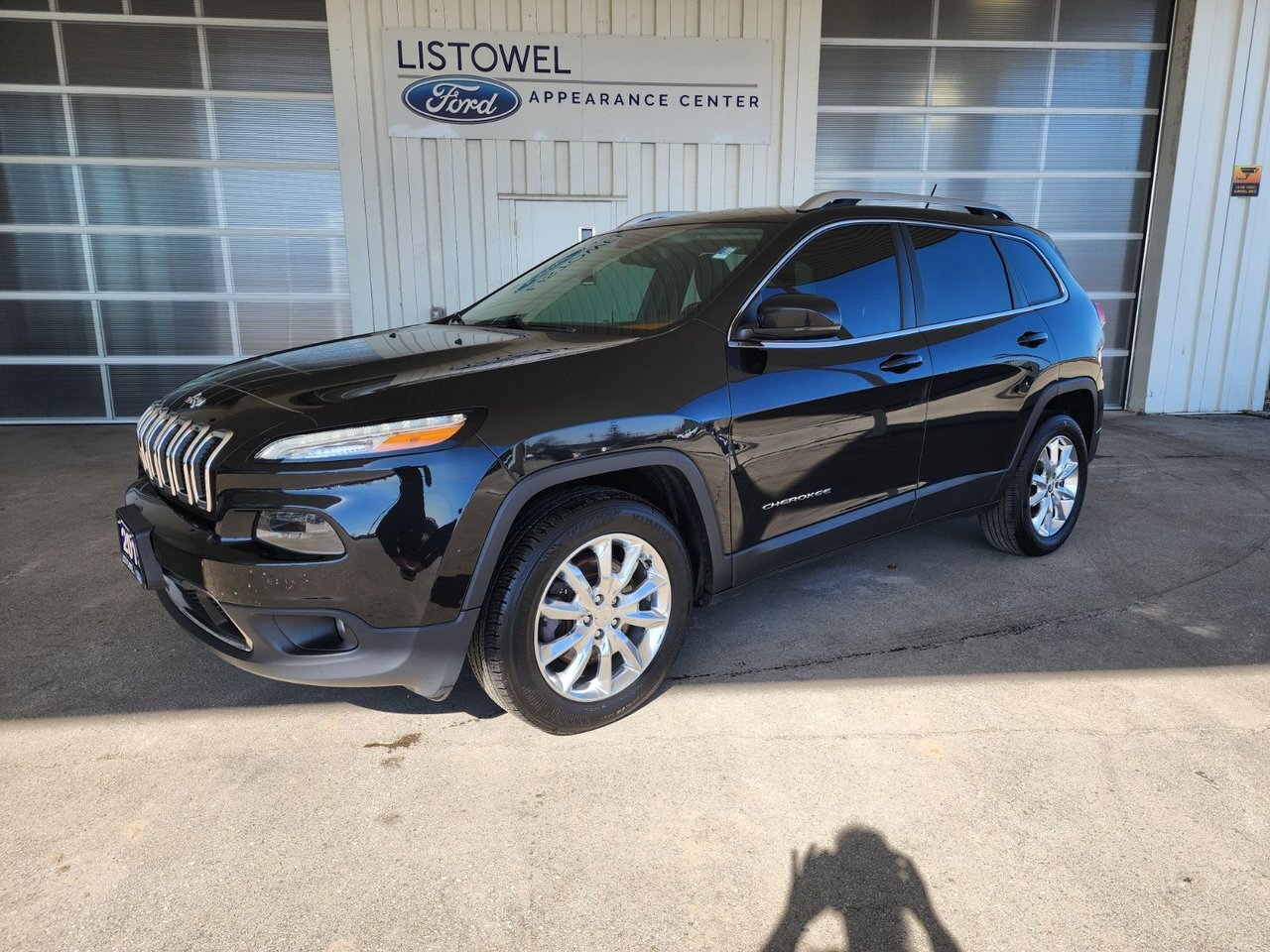 2015 Jeep Cherokee Limited 4X4 | V6 | LEATHER | PANO ROOF / 