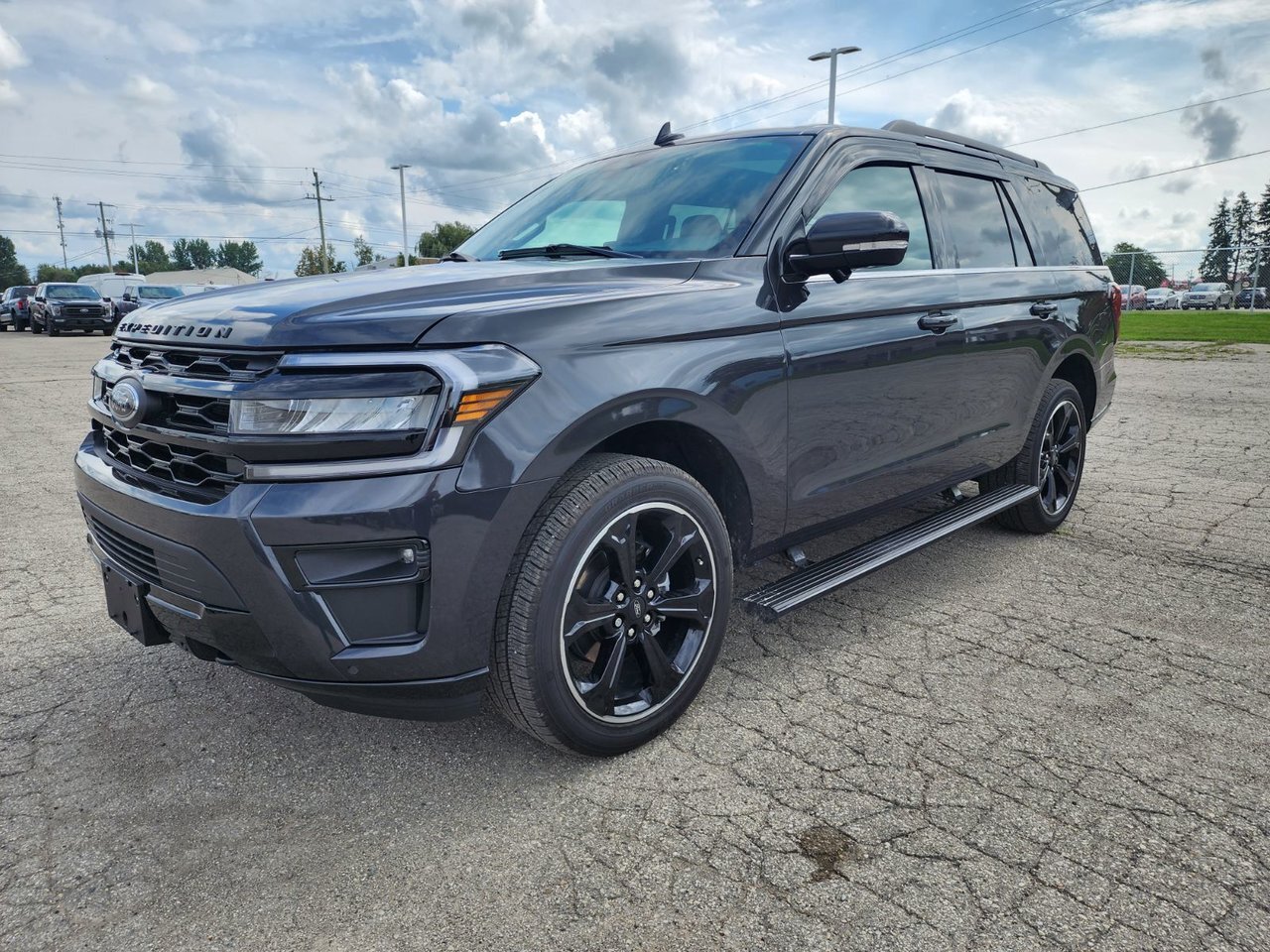 2023 Ford Expedition Limited 303A | PANO ROOF | STEALTH | POWER BOARDS 