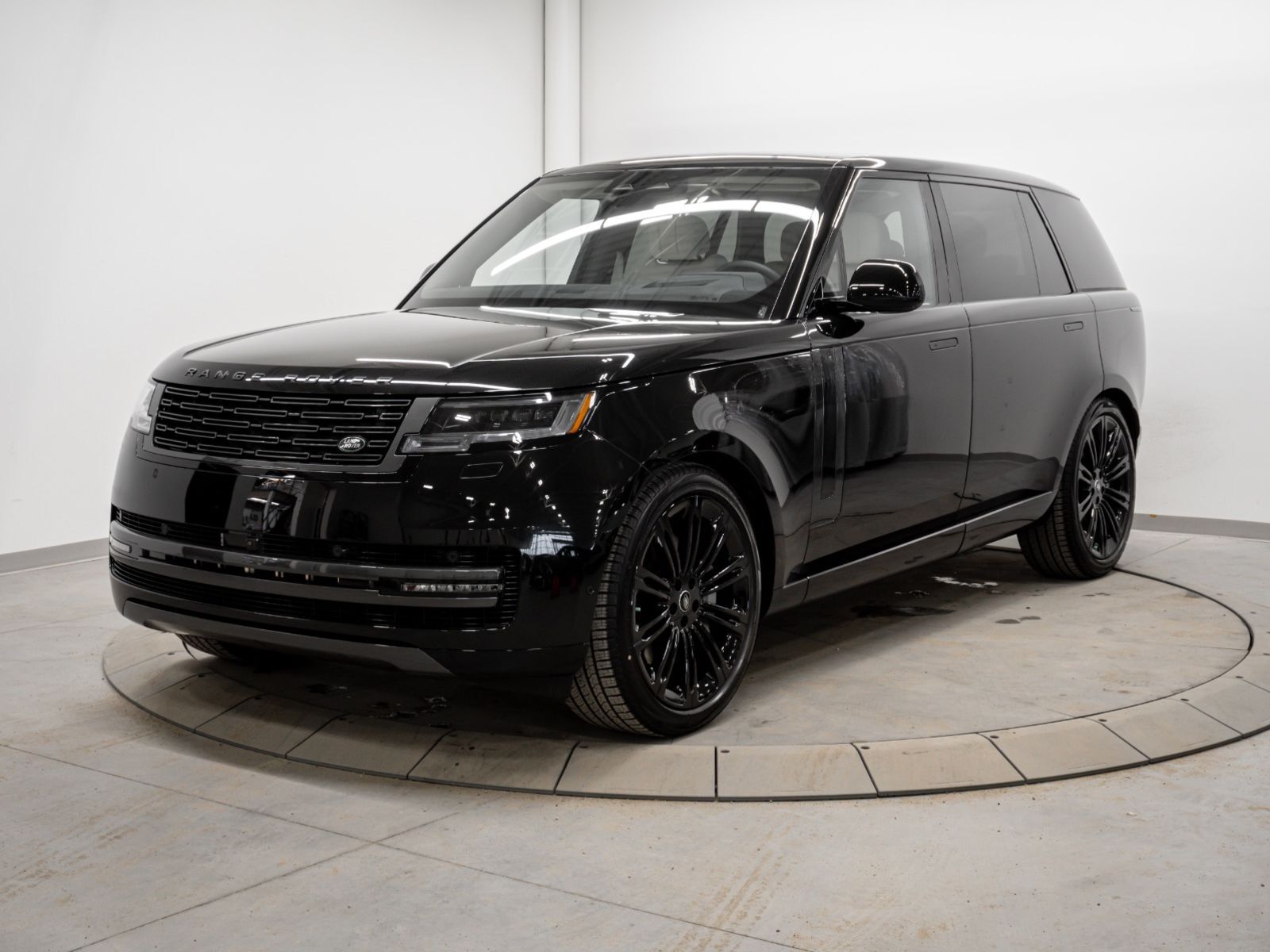 2024 Land Rover Range Rover ASK ABOUT MARCH MADNESS SAVINGS! RATES AS LOW AS 5