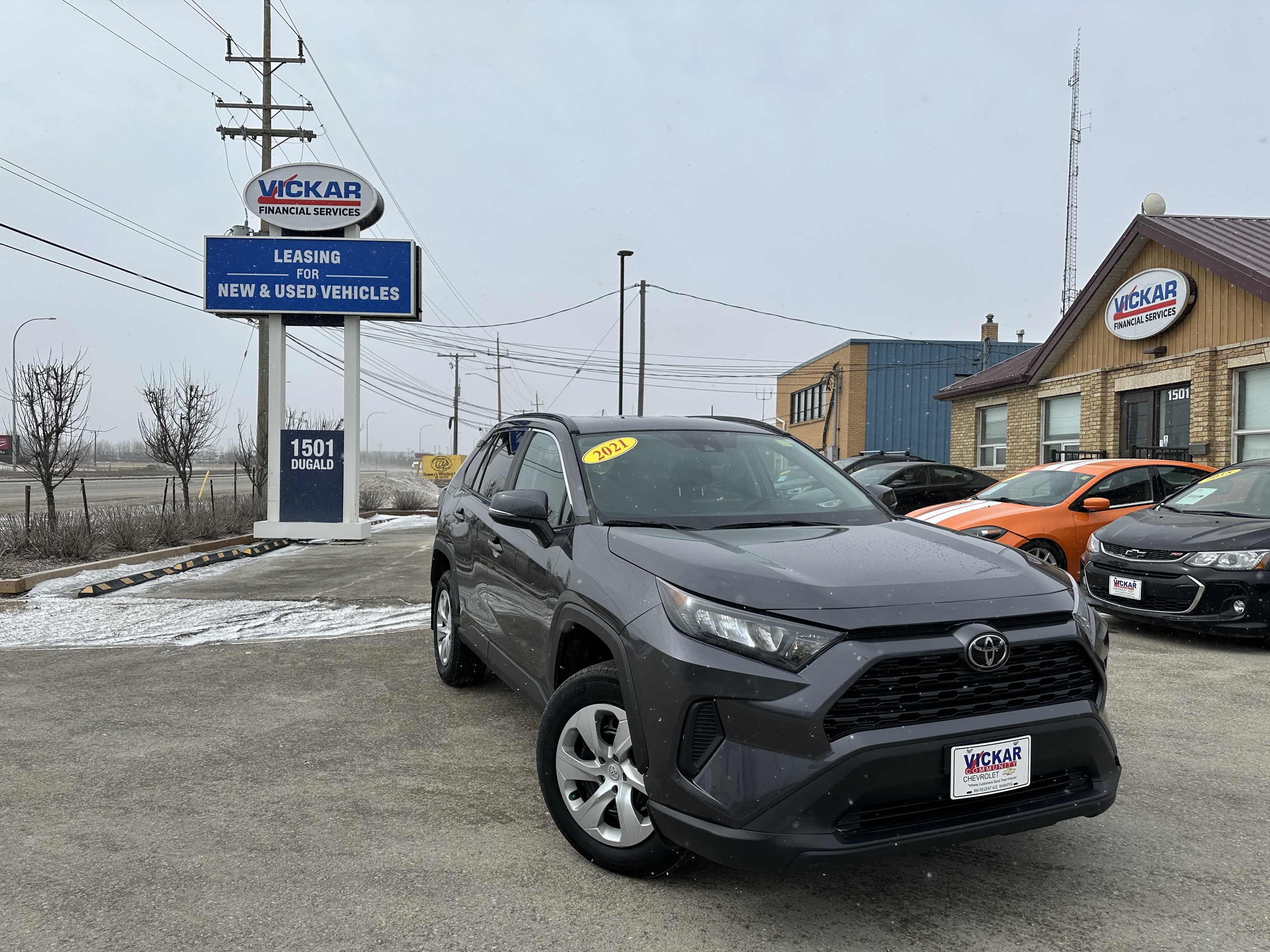 2021 Toyota RAV4 LE AWD- CLEAN CARFAX- 1 OWNER