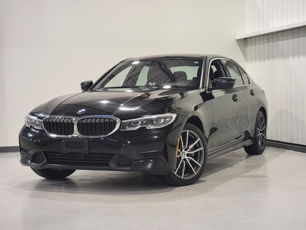 BMW 3 Series 2021 Air conditioner, Navigation system, Electric mirrors, Power Seats, Electric windows, Heated seats, Leather interior, Electric lock, Power sunroof, Speed regulator, Bluetooth, , rear-view camera, Adjustable power seat, Steering wheel radio controls