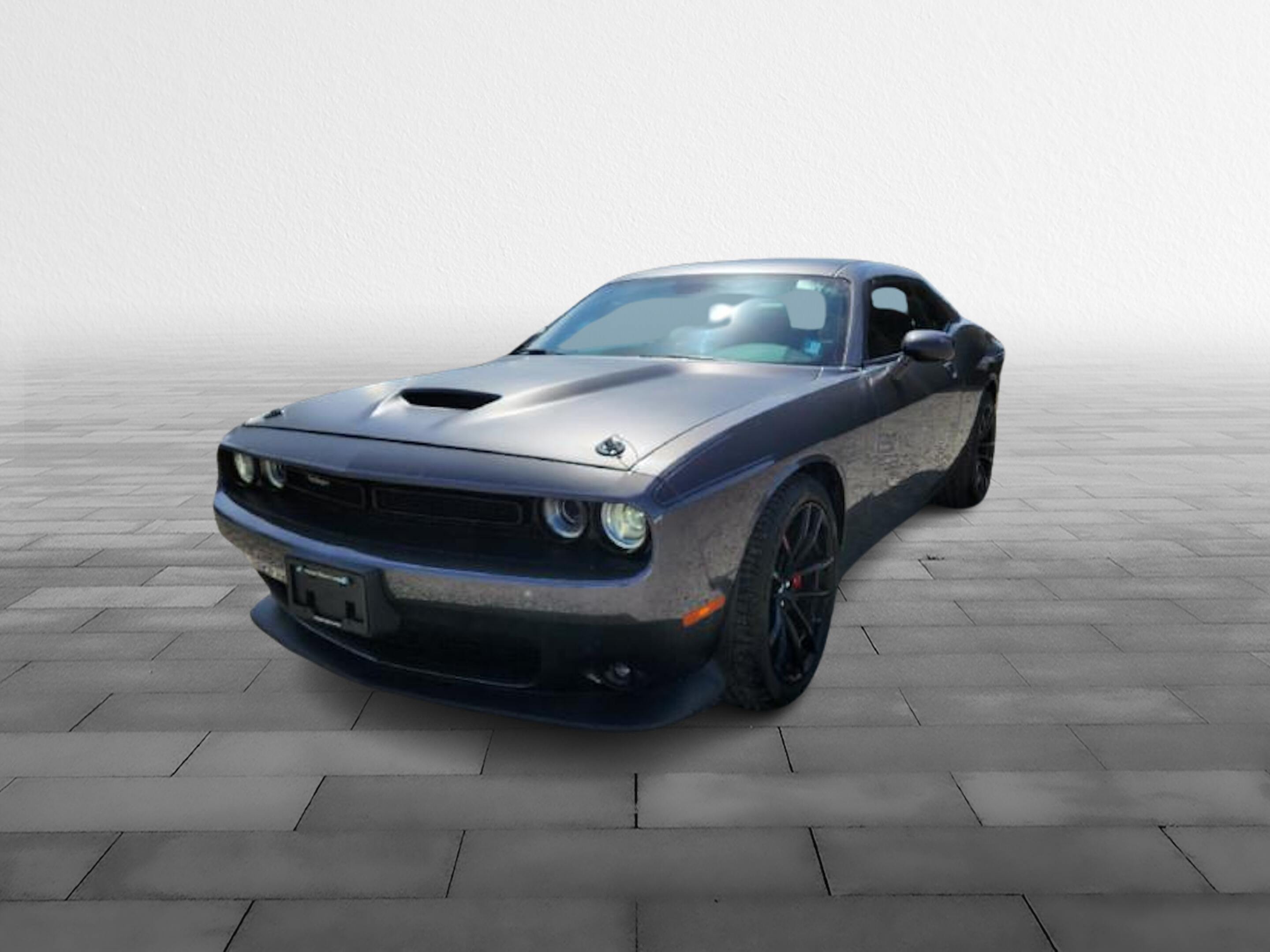 2022 Dodge Challenger R/T  - Android Auto -  Apple CarPlay - $399 B/W [

