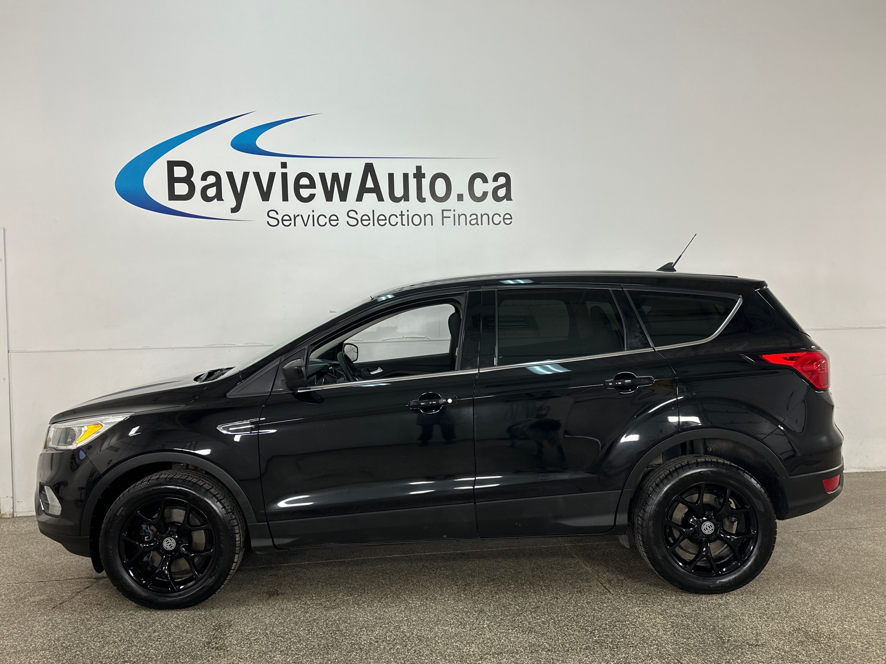 2019 Ford Escape SE 4WD BLACK ALLOYS! PWR SEAT, REMOTE START, MORE!