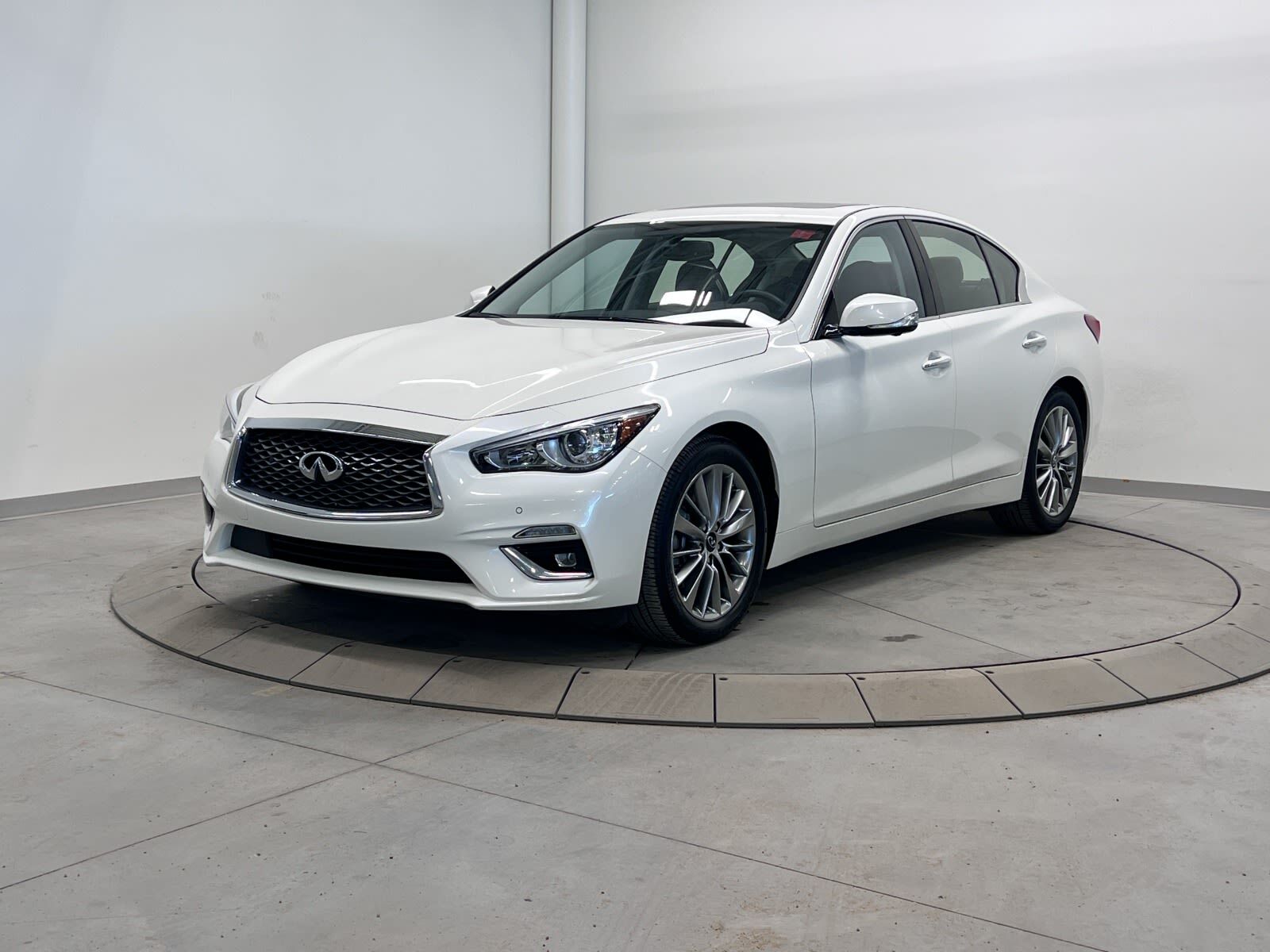 2022 Infiniti Q50 LUXE - MARCH MADNESS!