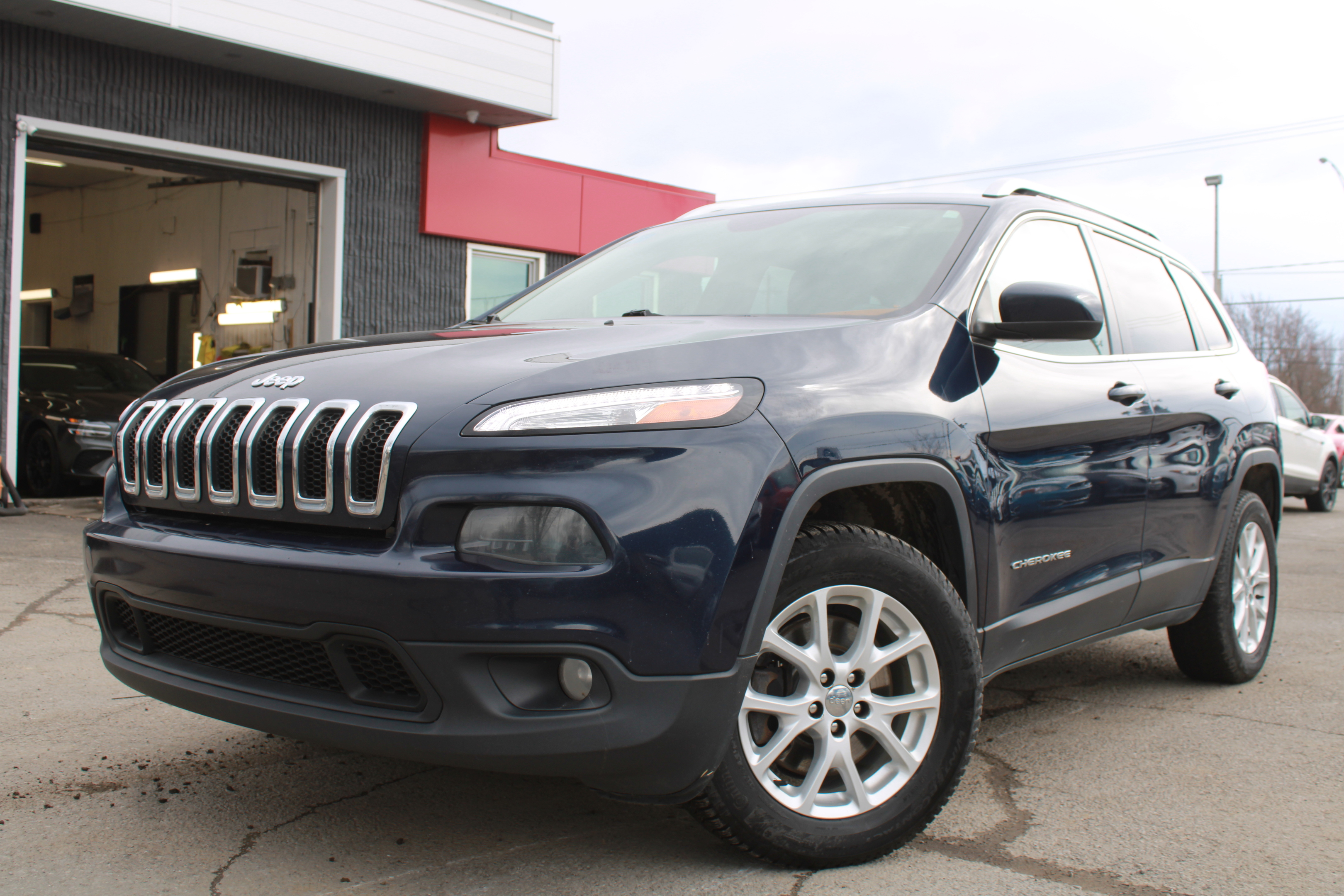 2015 Jeep Cherokee 4WD North, MAGS, TOIT PANORAMIQUE, A/C