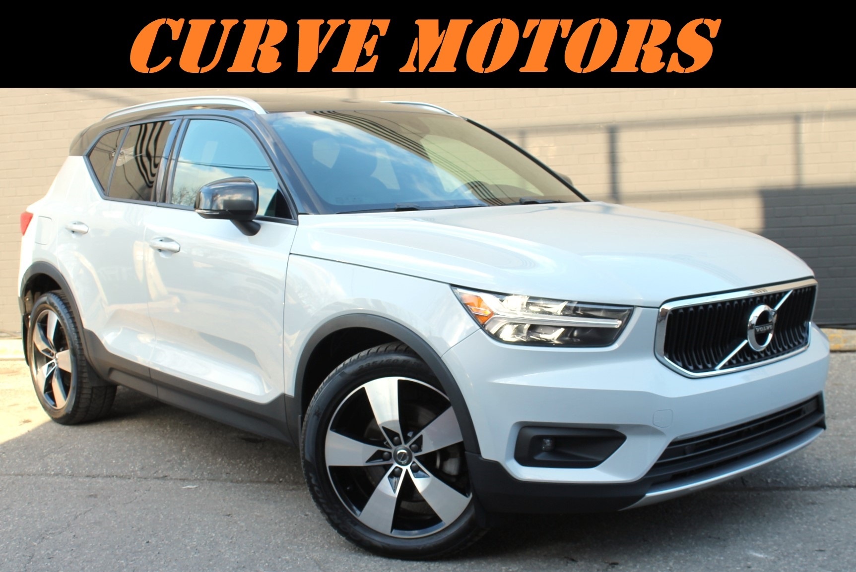 2020 Volvo XC40 T5 AWD *NO ACCIDENT/NAVI/CAM/PANO/BLIND & LANE ASS