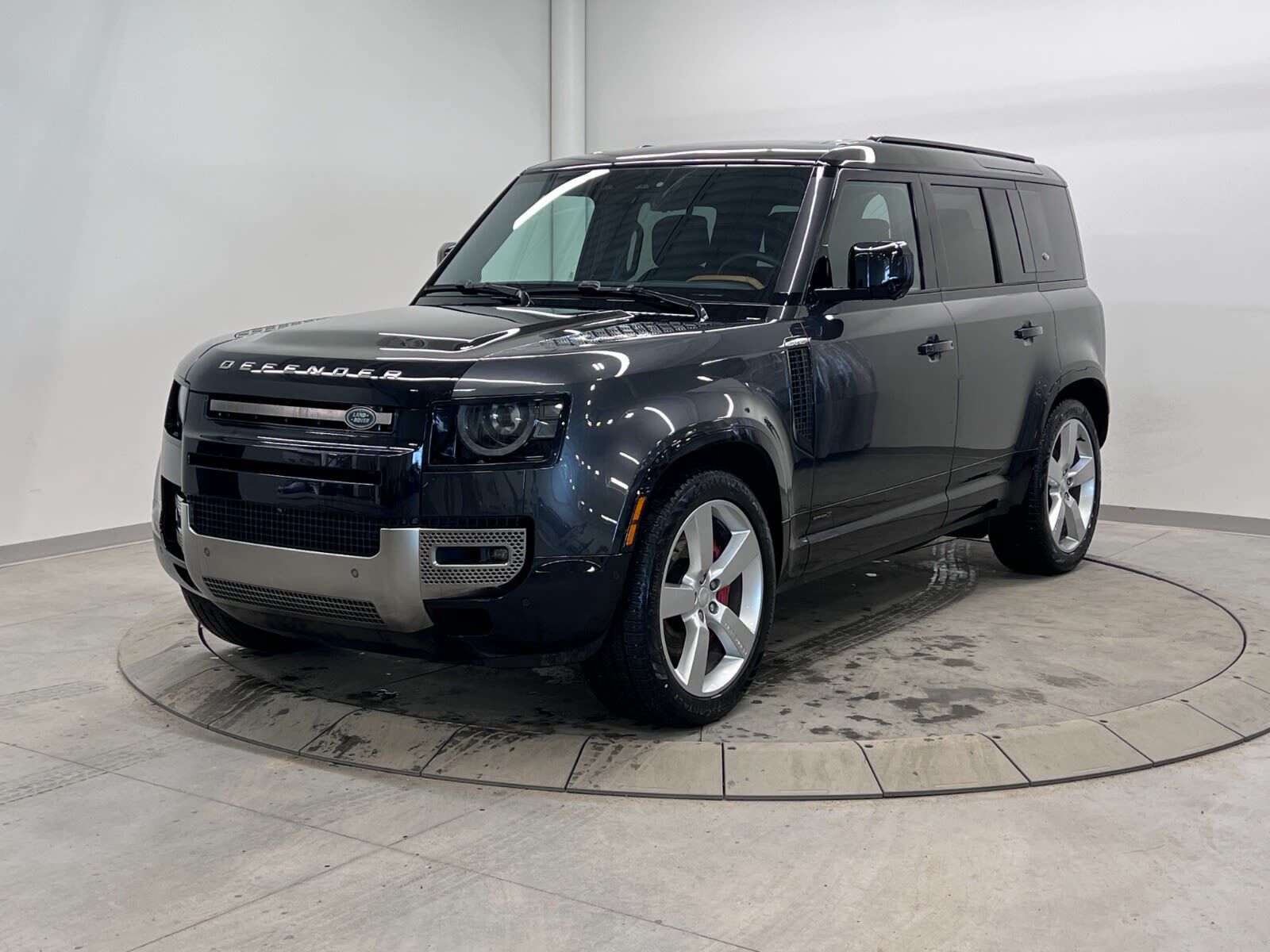 2023 Land Rover Defender DEMO SALE EVENT ON NOW!