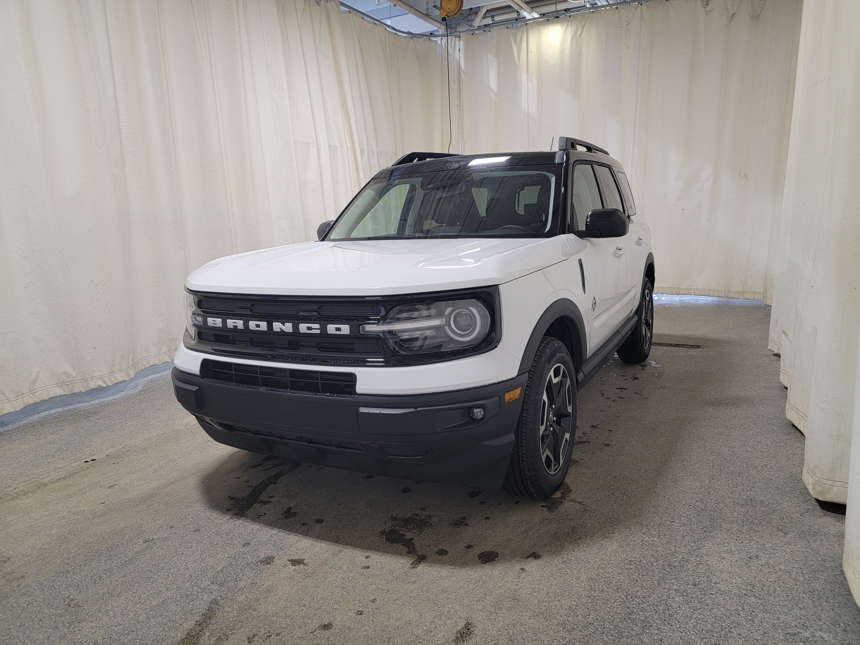 2024 Ford Bronco Sport OUTER BANKS 300A W/MOONROOF & TECH PACKAGE 