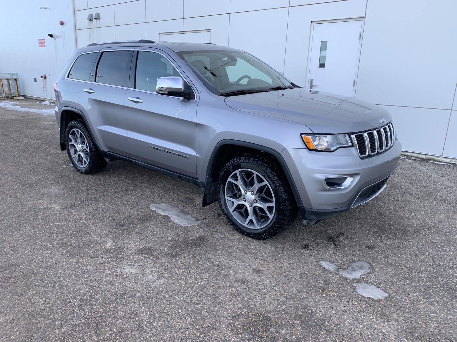 2019 Jeep Grand Cherokee Limited - Fully loaded (Leather/Roof/Navigation)