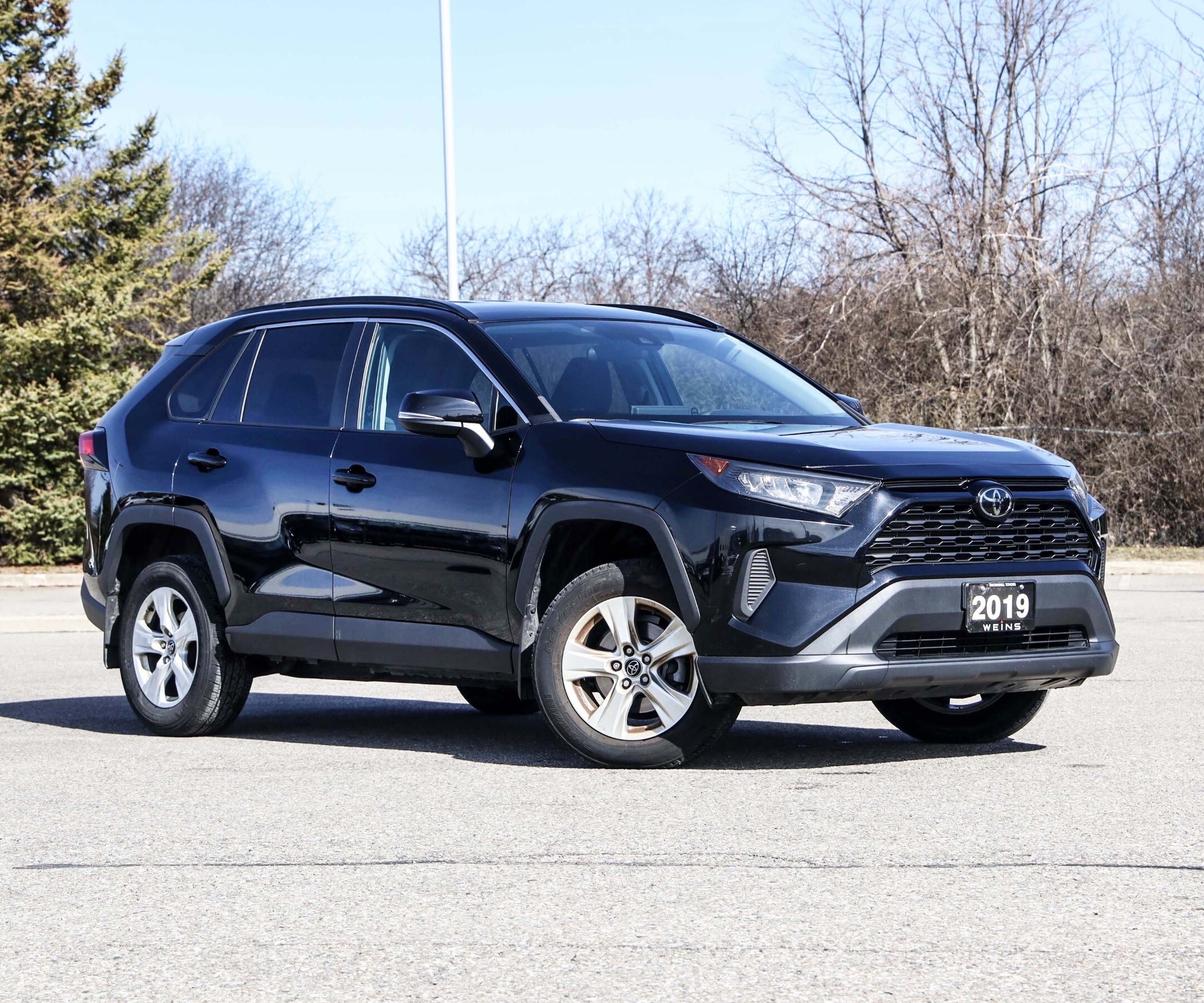 2019 Toyota RAV4 LE CLEAN CARFAX | HEATED FRONT SEATS
