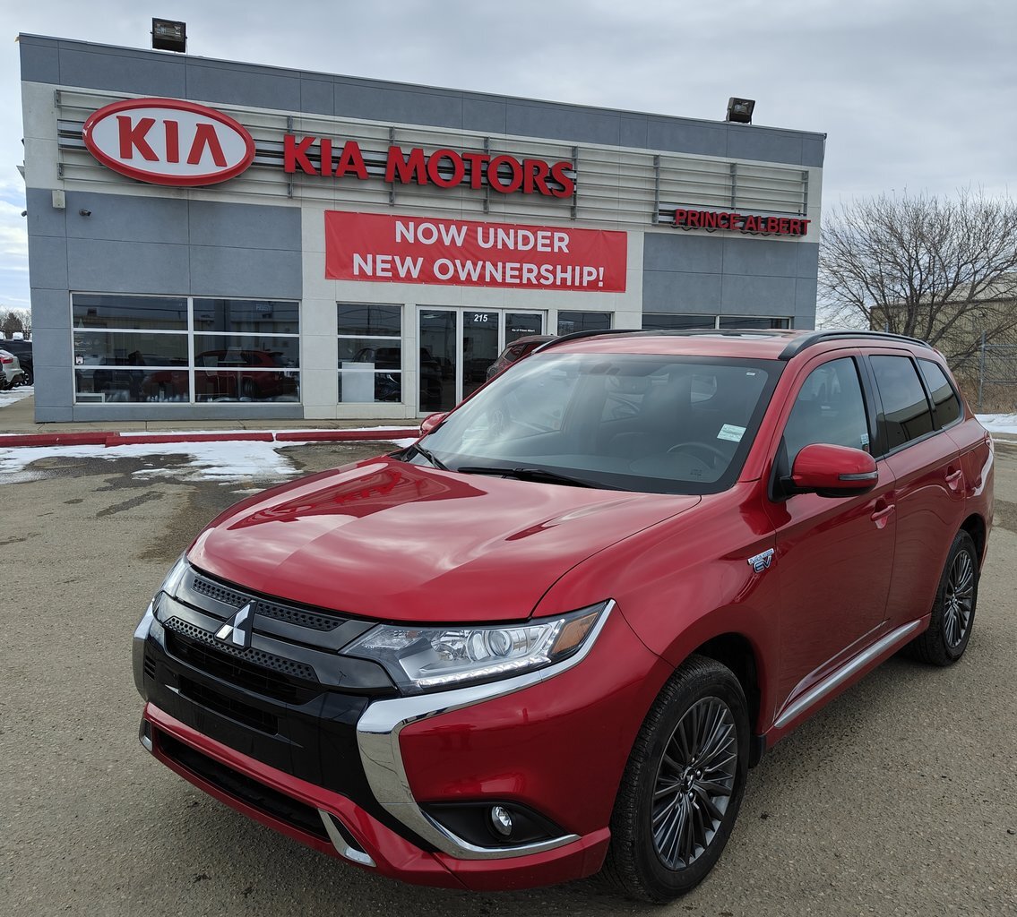 2022 Mitsubishi Outlander PHEV GT BEST OF BOTH WORLDS ELECTRIC AND GAS
