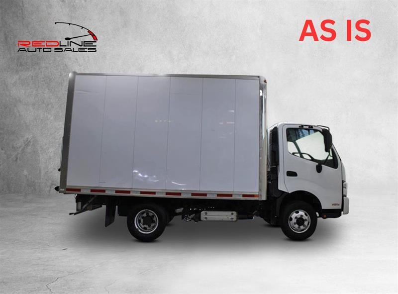 2014 Hino 195-2 Auto AS IS *WE APPROVE ALL CREDIT*