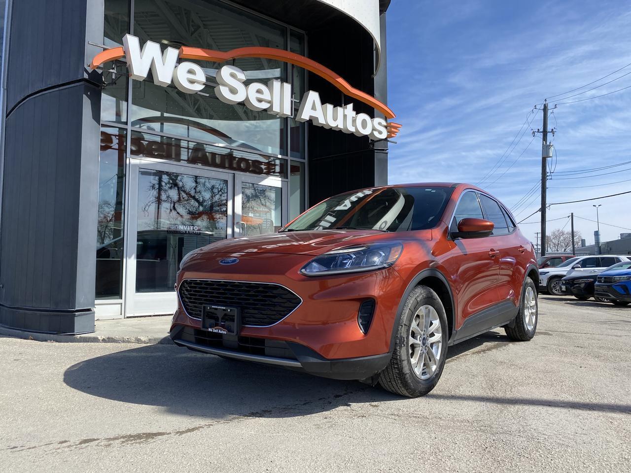 2020 Ford Escape SE w/Parking Sensors, Heated Seats & More!