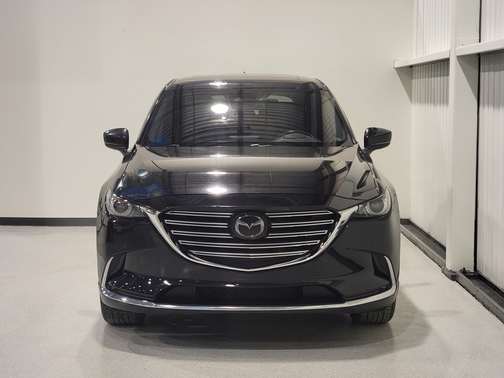 Mazda CX-9 2018 Air conditioner, Navigation system, Electric mirrors, Power Seats, Electric windows, Power sunroof, Speed regulator, Heated seats, Leather interior, Electric lock, Bluetooth, Mechanically opening tailgate, , rear-view camera, Adjustable power seat, Heated steering wheel, Steering wheel radio controls