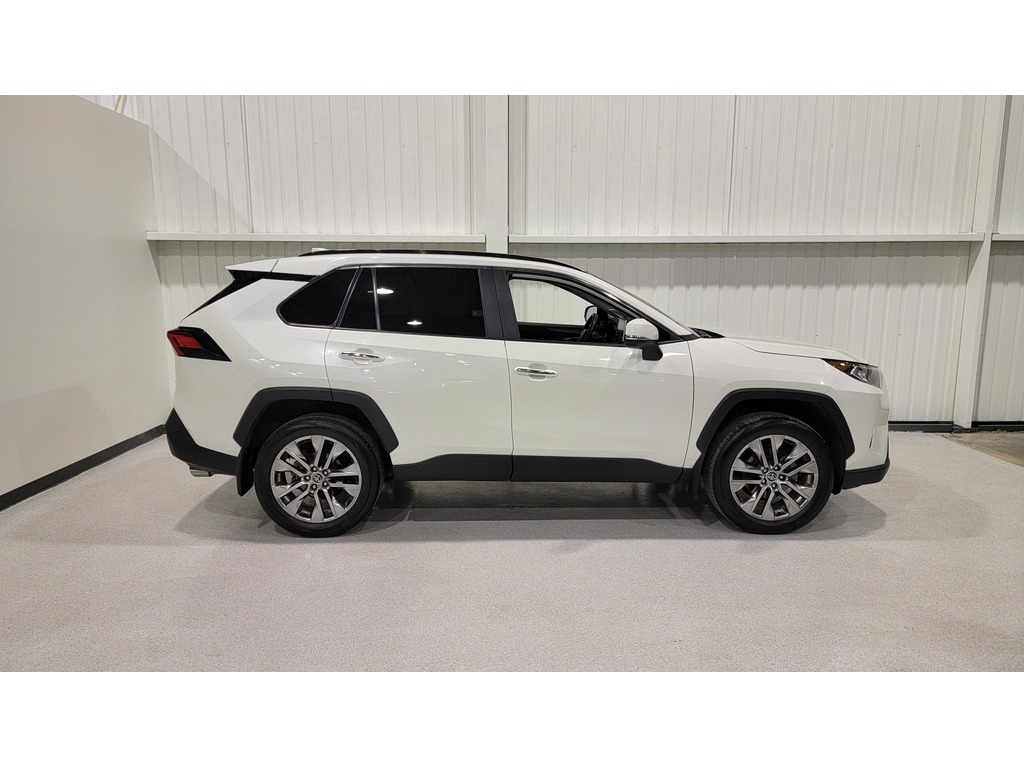 Toyota RAV4 2020 Air conditioner, Navigation system, Electric mirrors, Power Seats, Electric windows, Power sunroof, Speed regulator, Heated seats, Leather interior, Electric lock, Bluetooth, Mechanically opening tailgate, Ventilated seats, , rear-view camera, Adjustable power seat, Heated steering wheel, Steering wheel radio controls