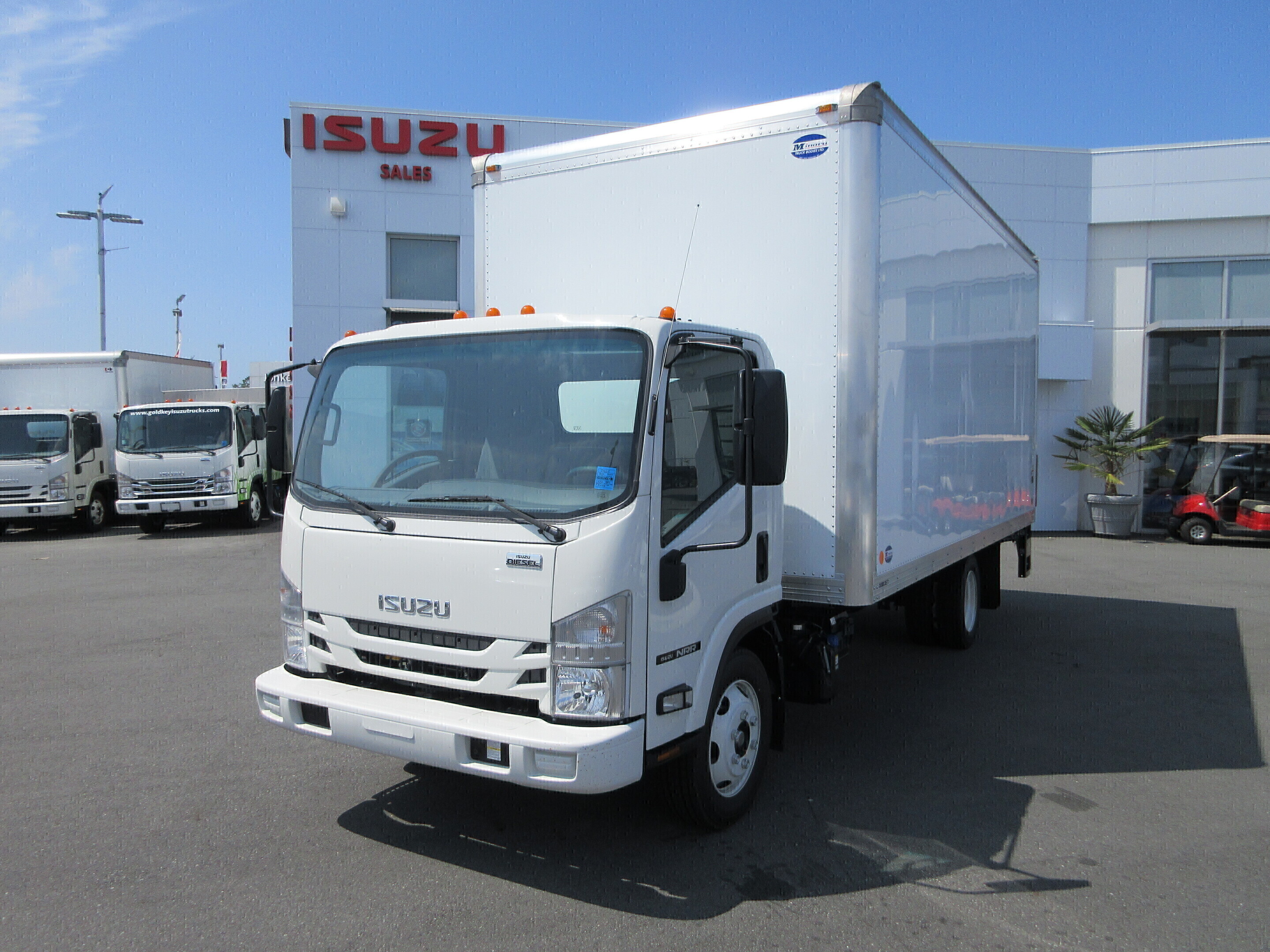 2025 Isuzu NRR 19,500 lbs GVW 18Ft Van Box/Straight Truck - Cabover 