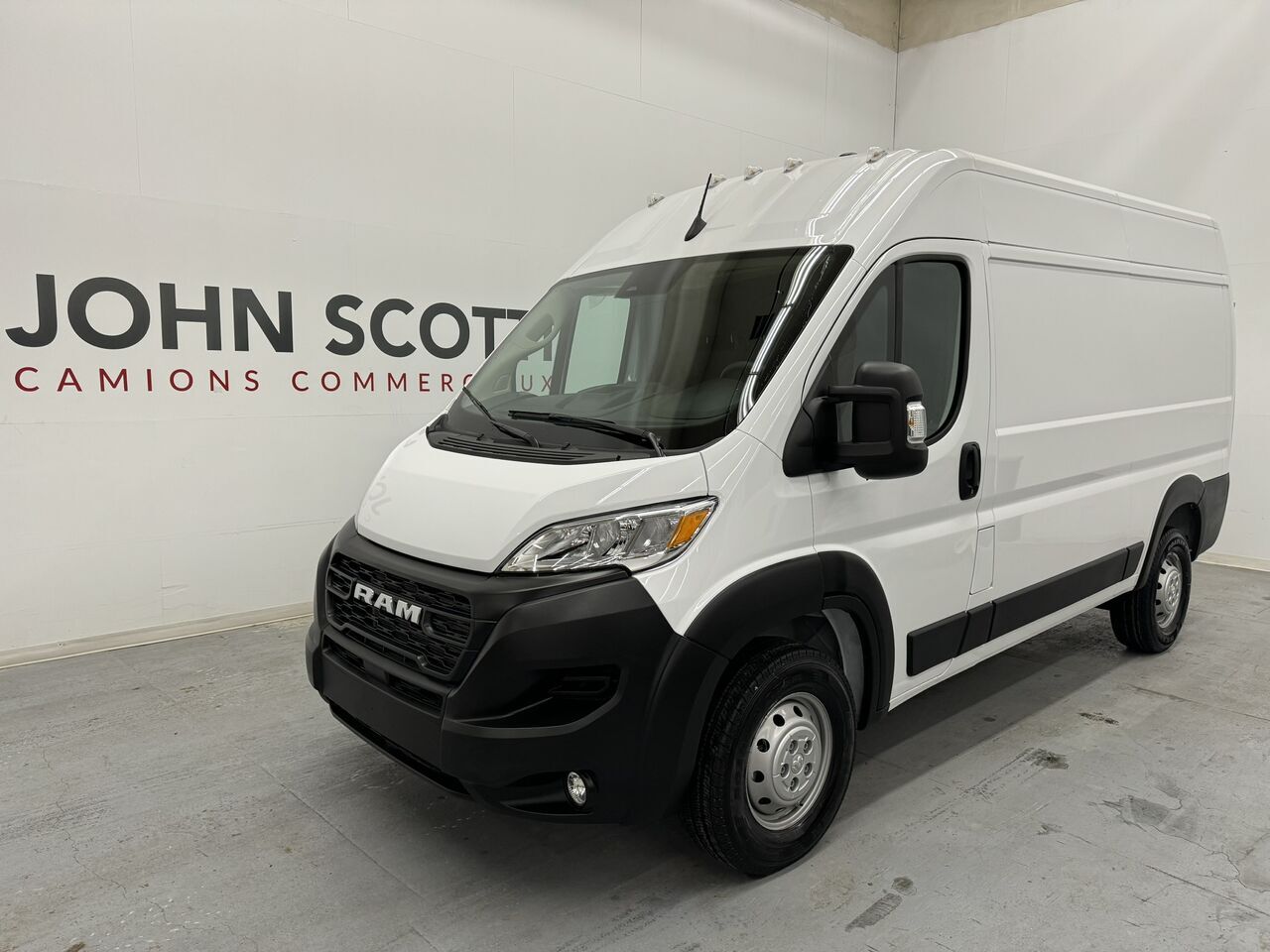 2023 Ram ProMaster 2500 2500 HIGH ROOF + 136'' EMPATTEMENT + 3 PLACES