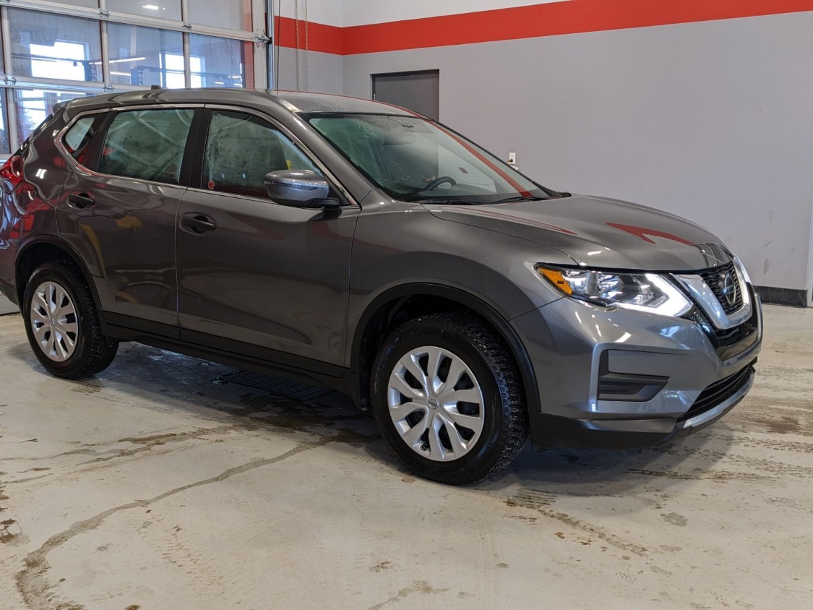 2019 Nissan Rogue S - Heated seats, remote starter, AWD