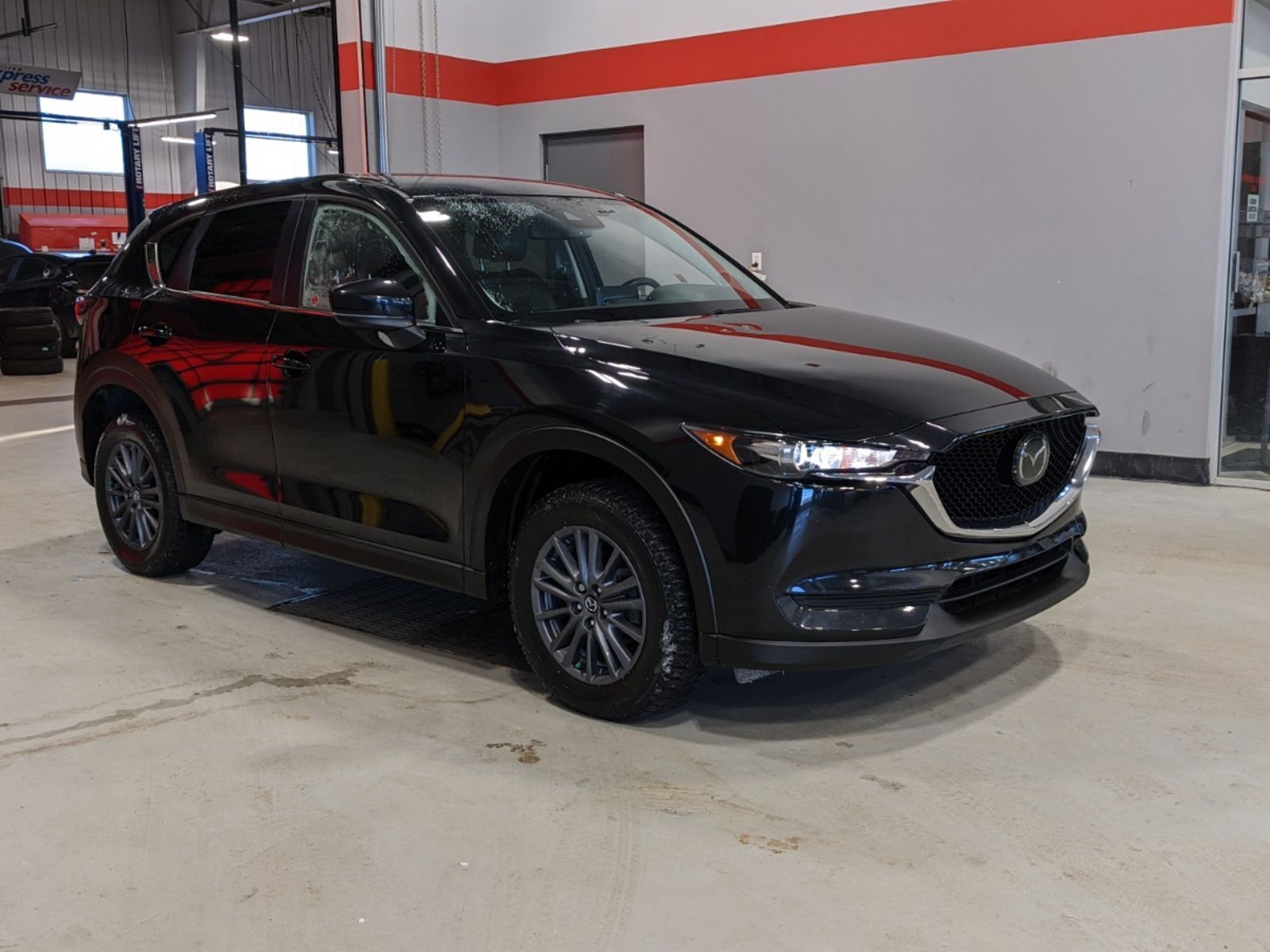 2021 Mazda CX-5 GS - Heated seats/wheel, leather bolstered seats, 