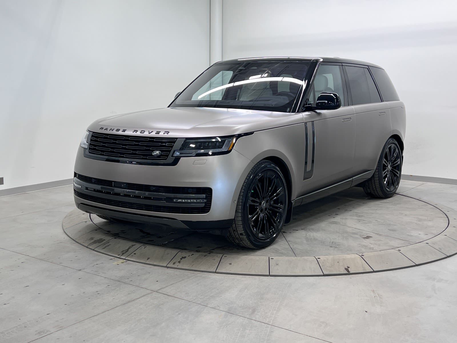 2023 Land Rover Range Rover DEMO SALE EVENT ON NOW!