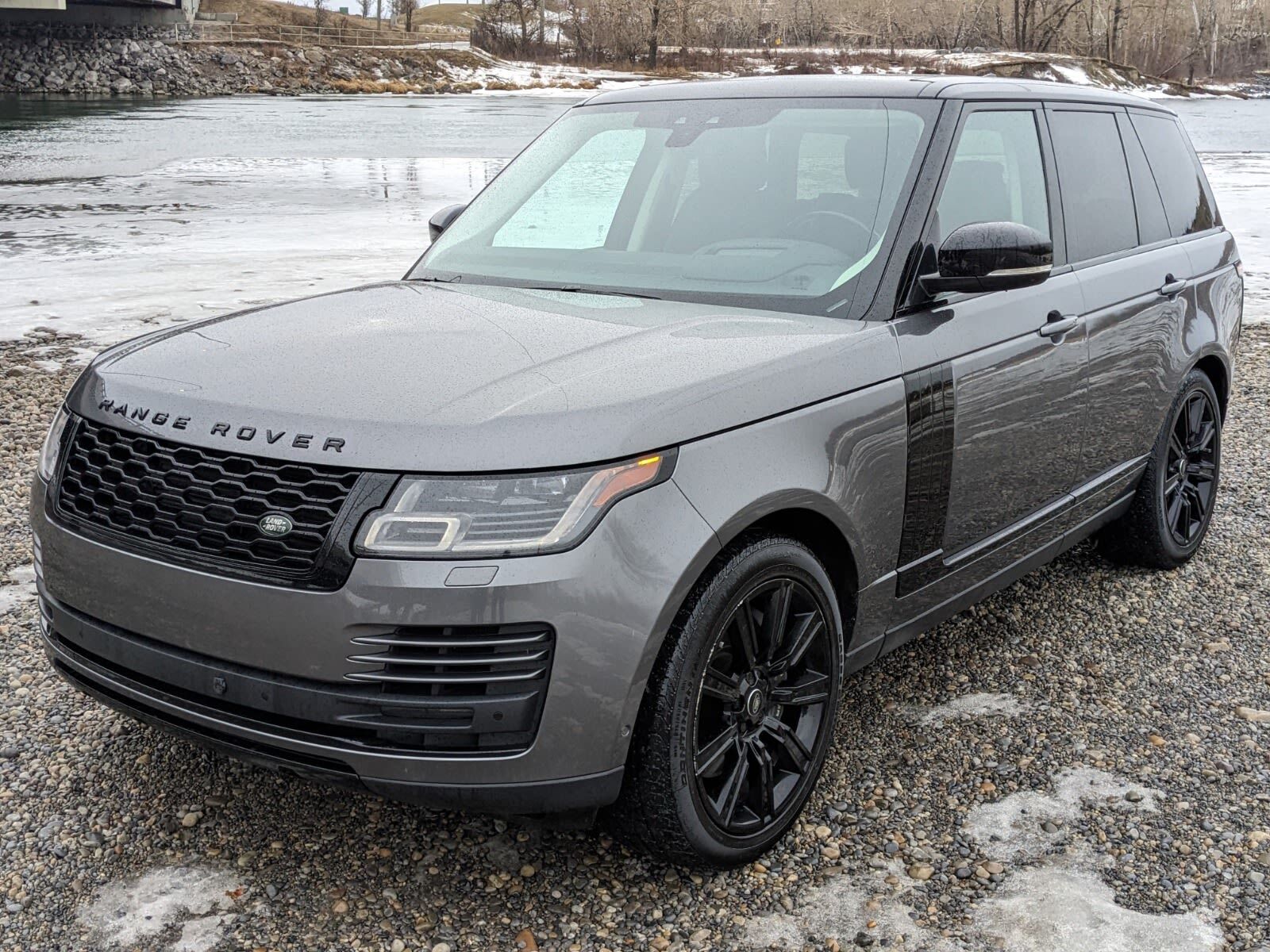 2018 Land Rover Range Rover V8 Supercharged - Locally Owned