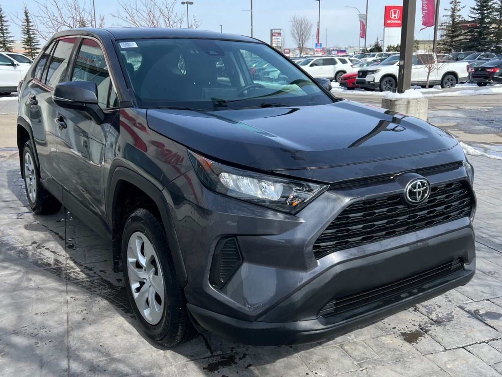 2022 Toyota RAV4 LE AWD: No Accidents, Local Vehicle!! 