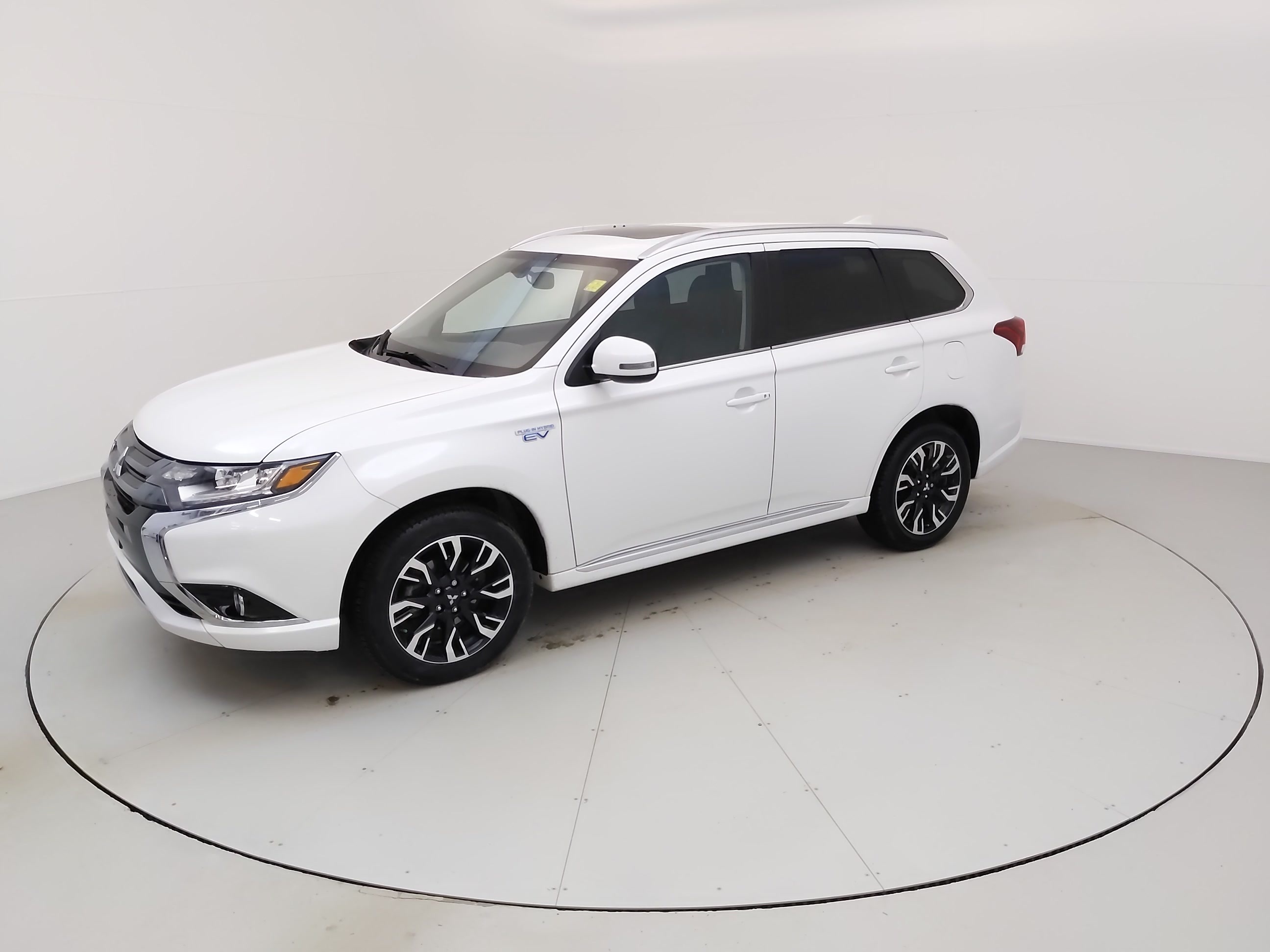 2018 Mitsubishi Outlander PHEV SE S-AWC ONE OWNER LOCAL TRADE !!