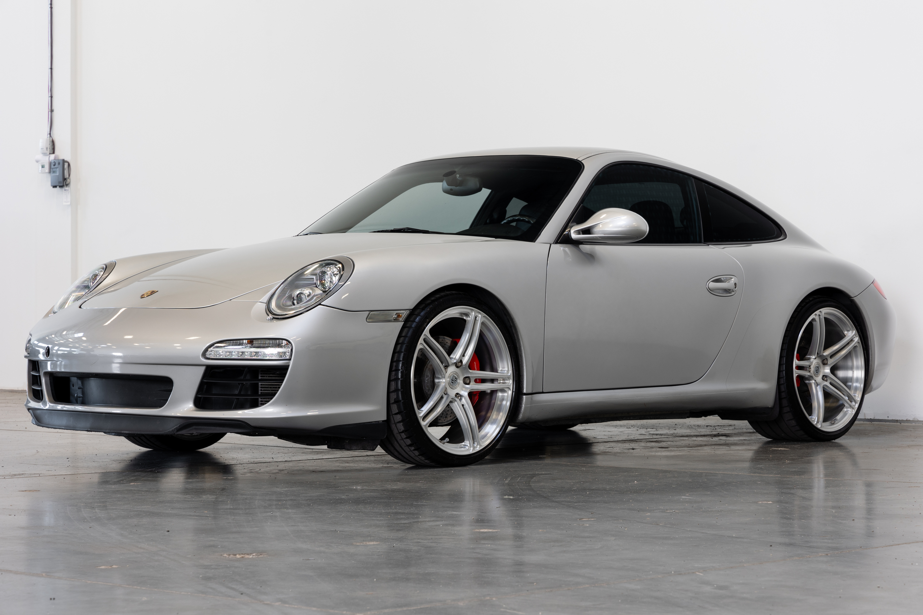 2009 Porsche 911 MANUAL C2S GREAT KM TWO SETS OF WHEELS AND TIRES 