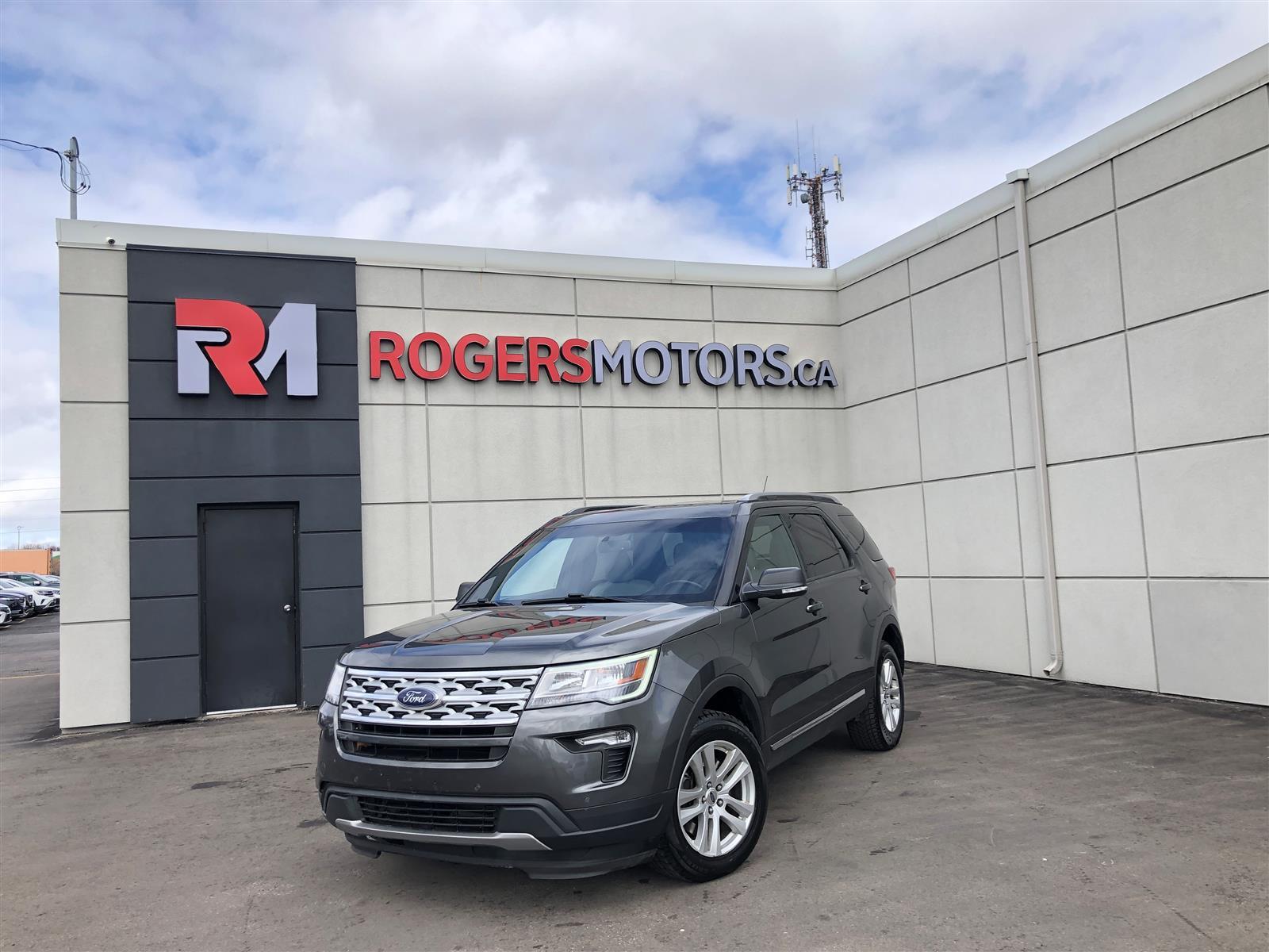 2019 Ford Explorer XLT 4WD - PANO ROOF - 7 PASS - REVERSE CAM