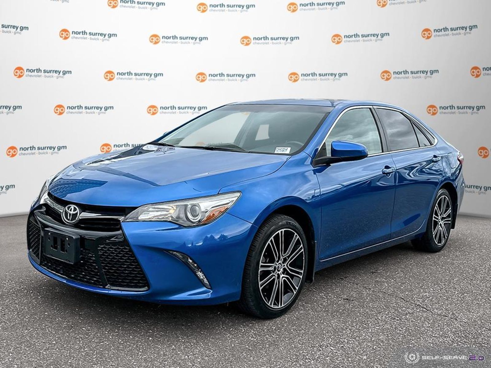2016 Toyota Camry SE - Low Kms / Sunroof / Rear View Cam / No Extra 